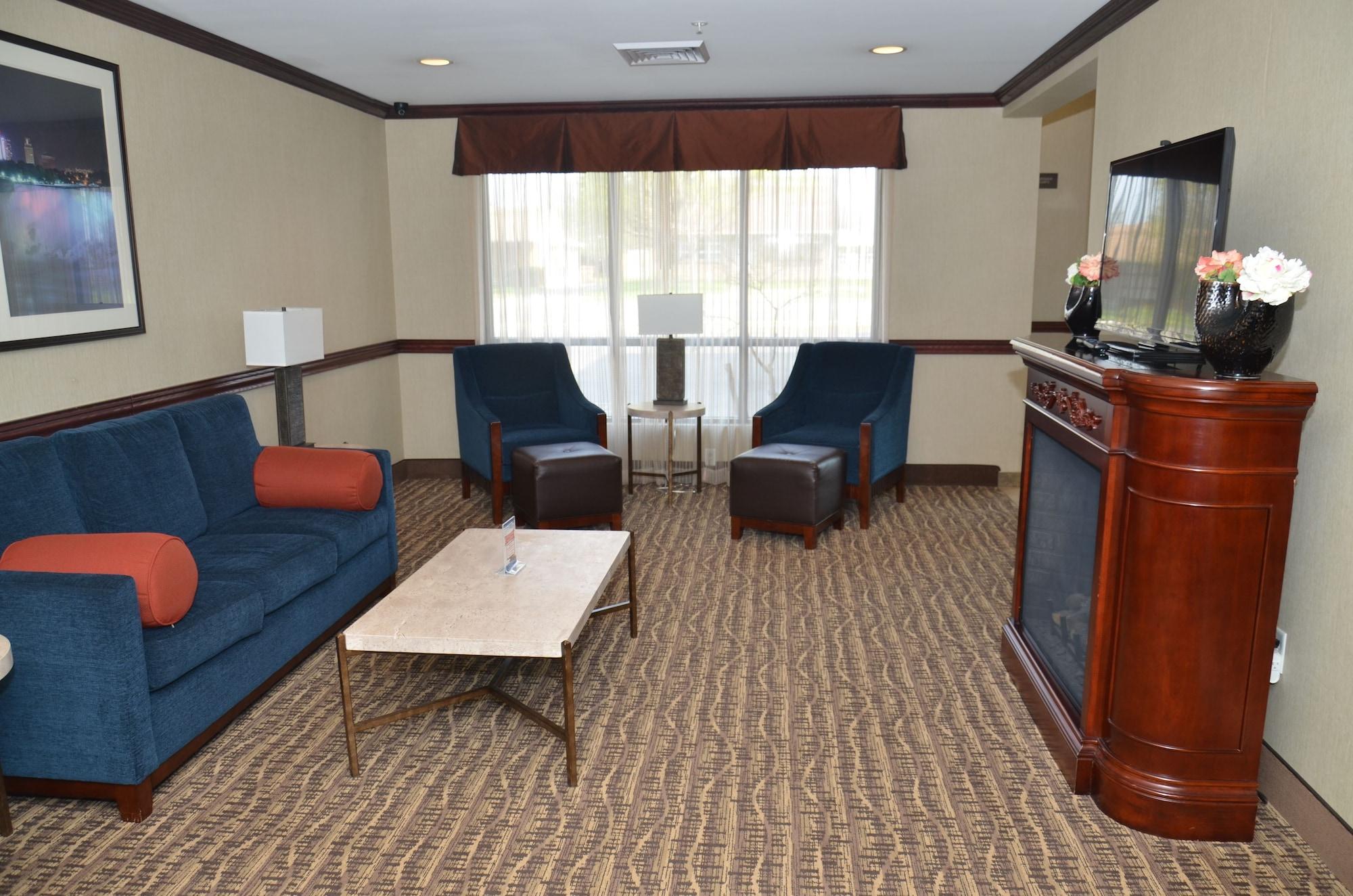 Vista Lobby Quality Inn Near Walden Galleria Mall
