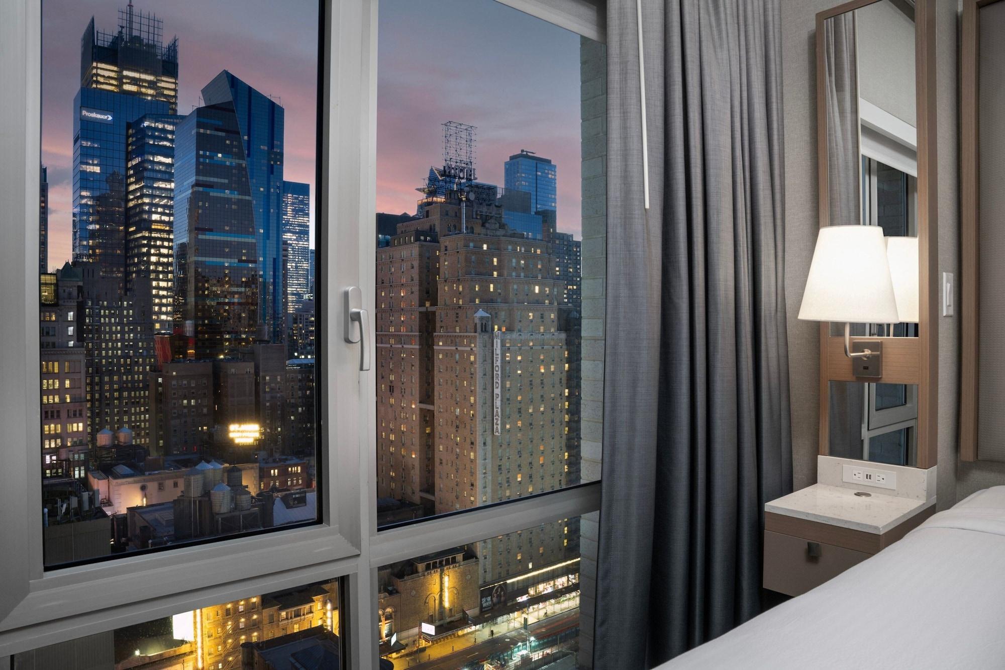 Vista Exterior SpringHill Suites by Marriott New York Manhattan Times Square