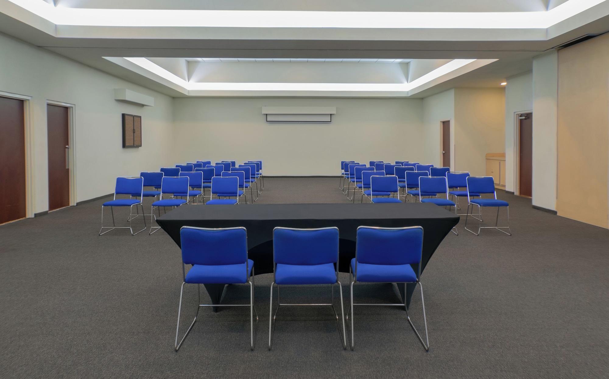 Sala de Reuniones Hotel Rio Express
