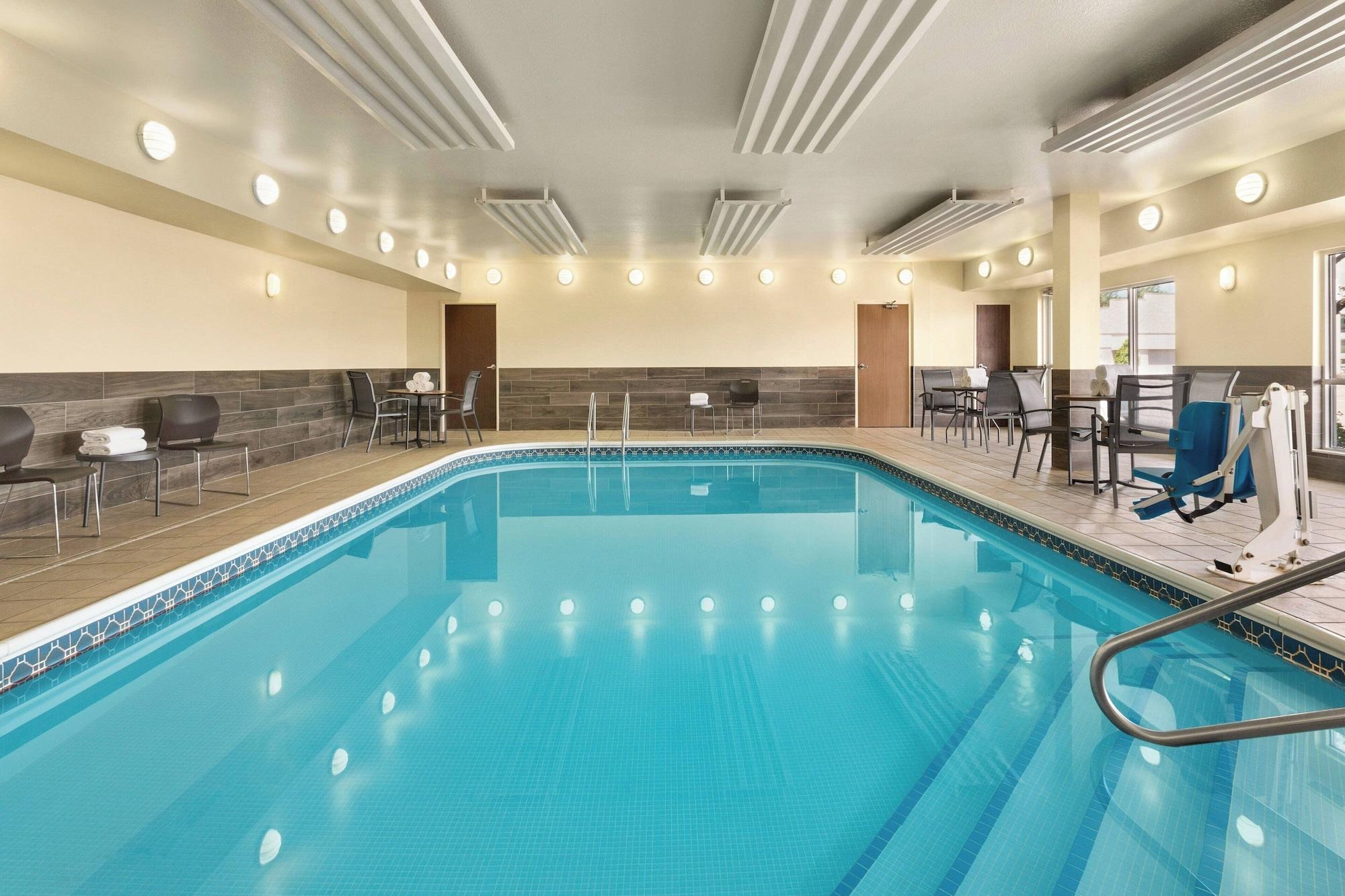 Varios Fairfield Inn by Marriott Erie Millcreek Mall