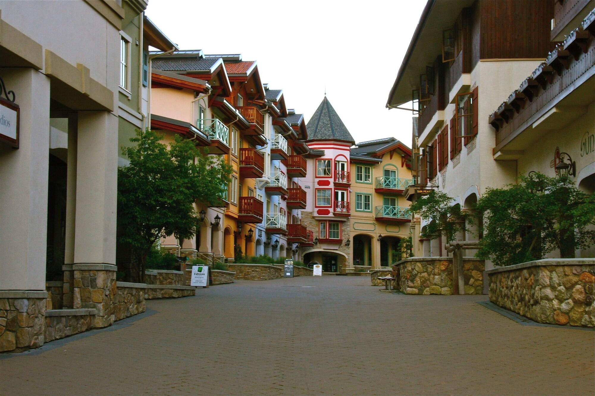 Restaurant Pinnacle Lodge