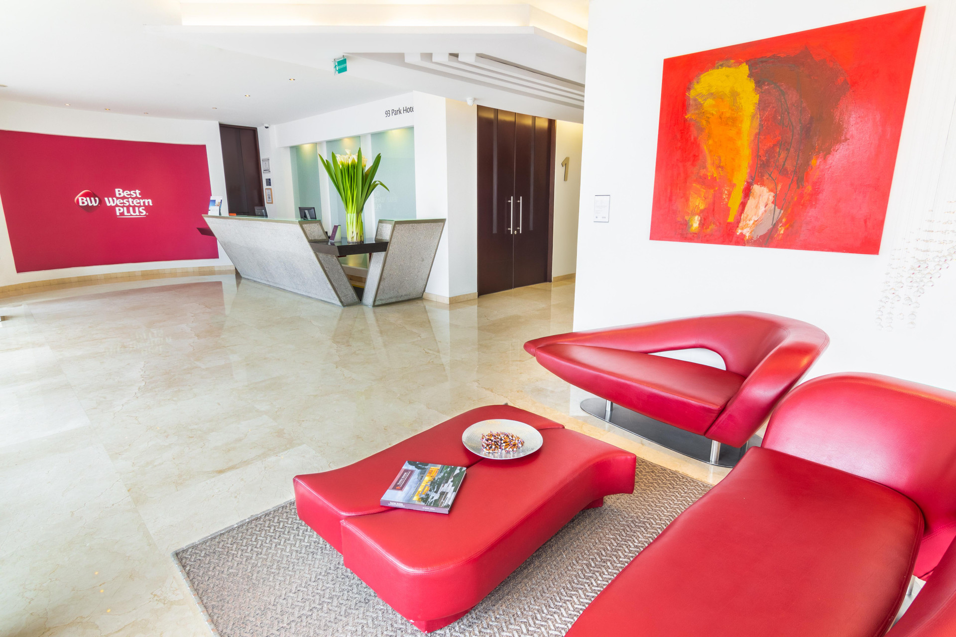 Vista Lobby Best Western Plus 93 Park Hotel