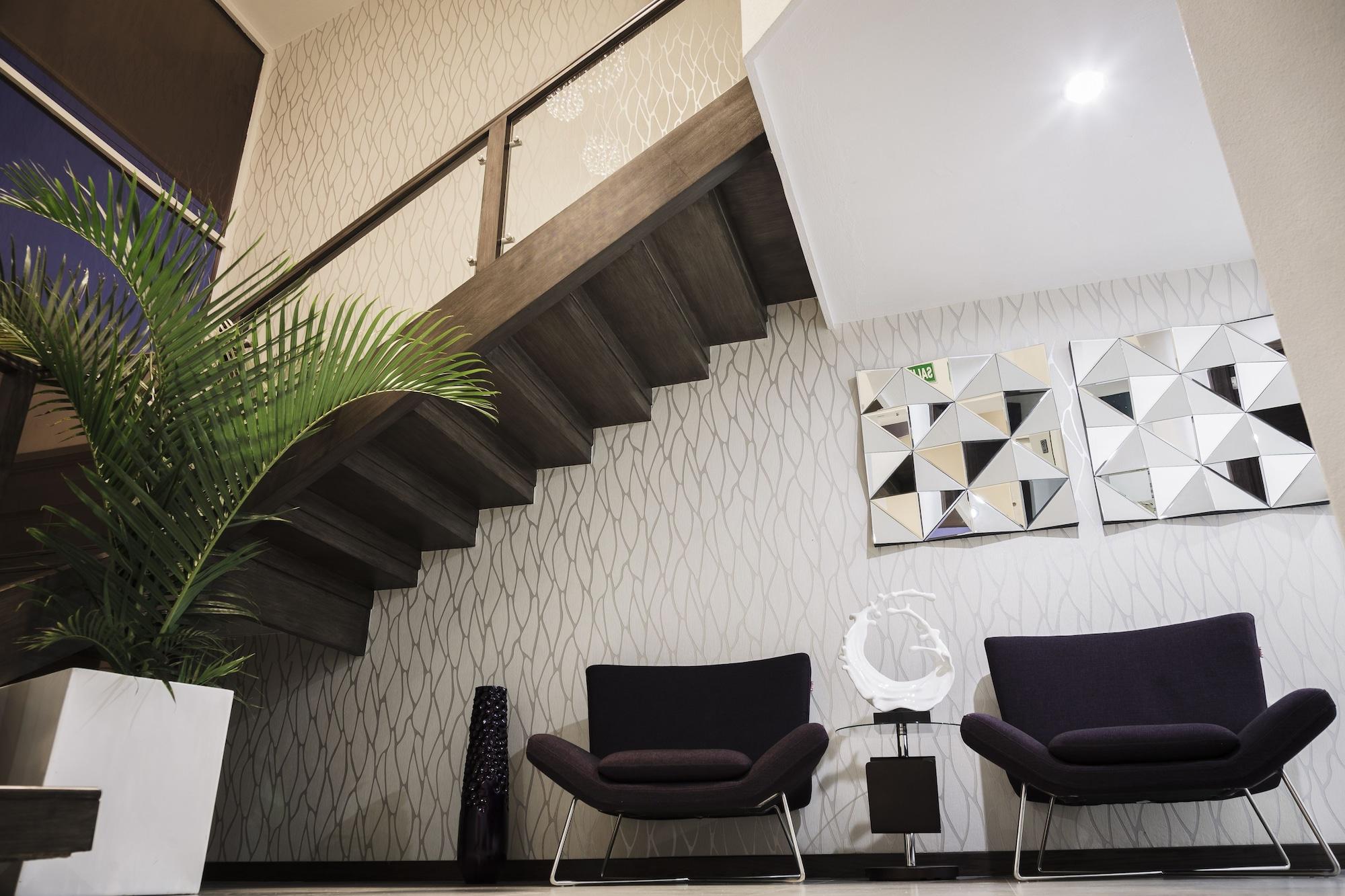 Vista Lobby Hotel Platino Expo Guadalajara