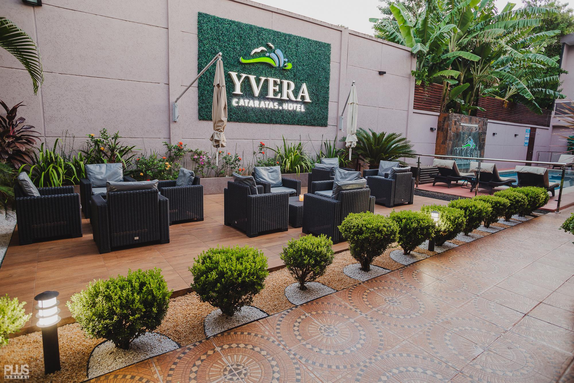 Vista Exterior Yvera Cataratas