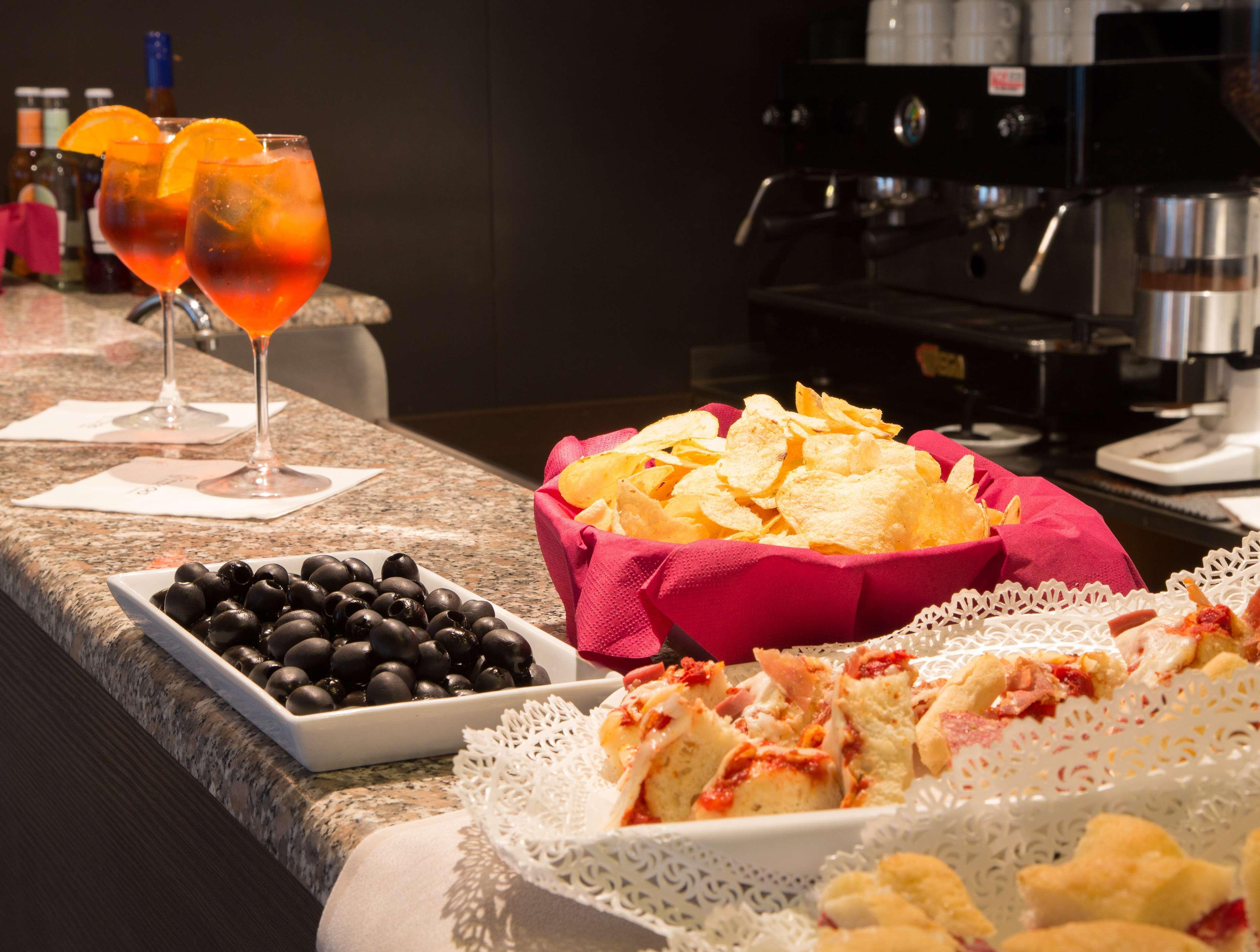 Bar/Salón Best Western Plus CHC Florence