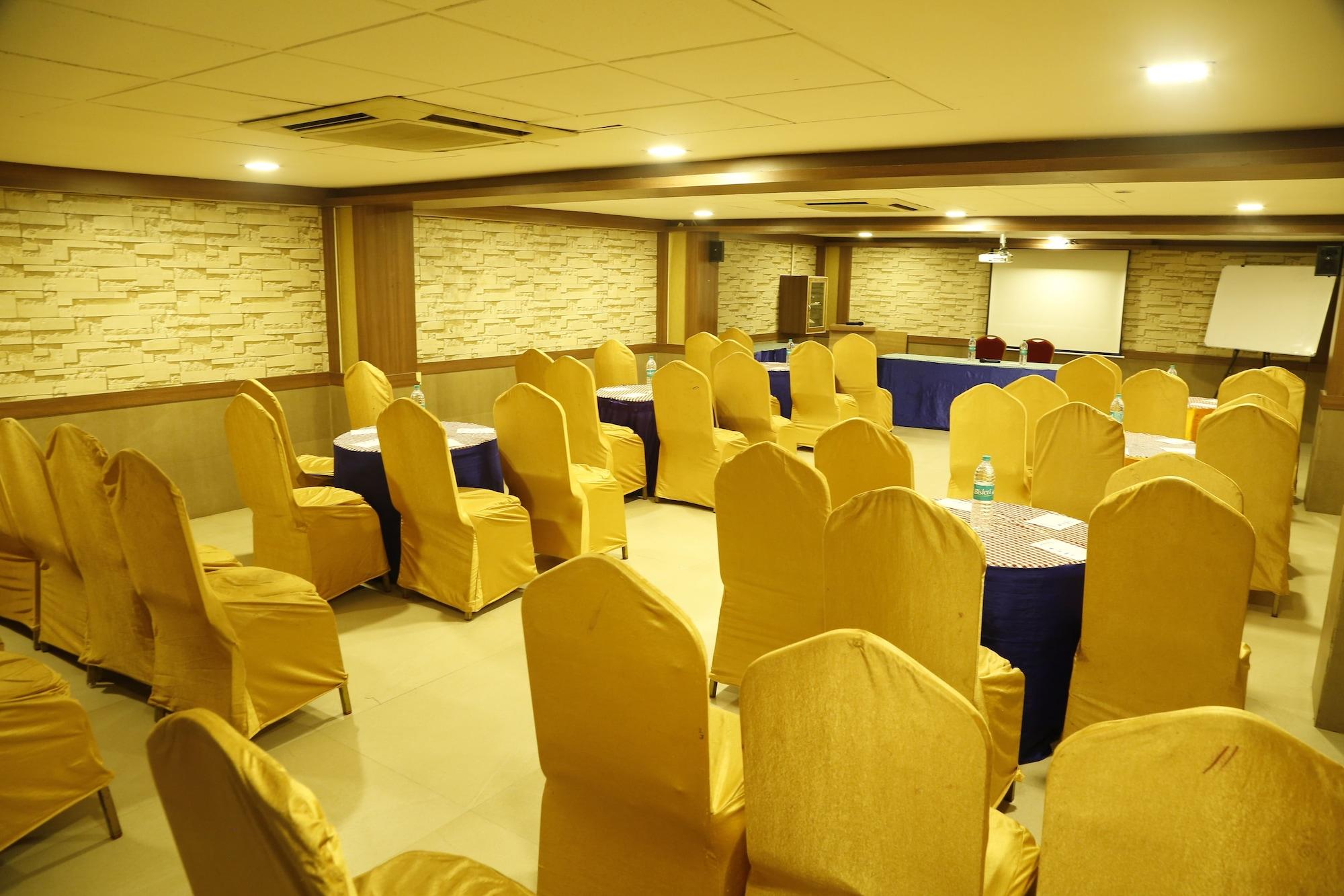 Sala de Reuniones Grand Plaza