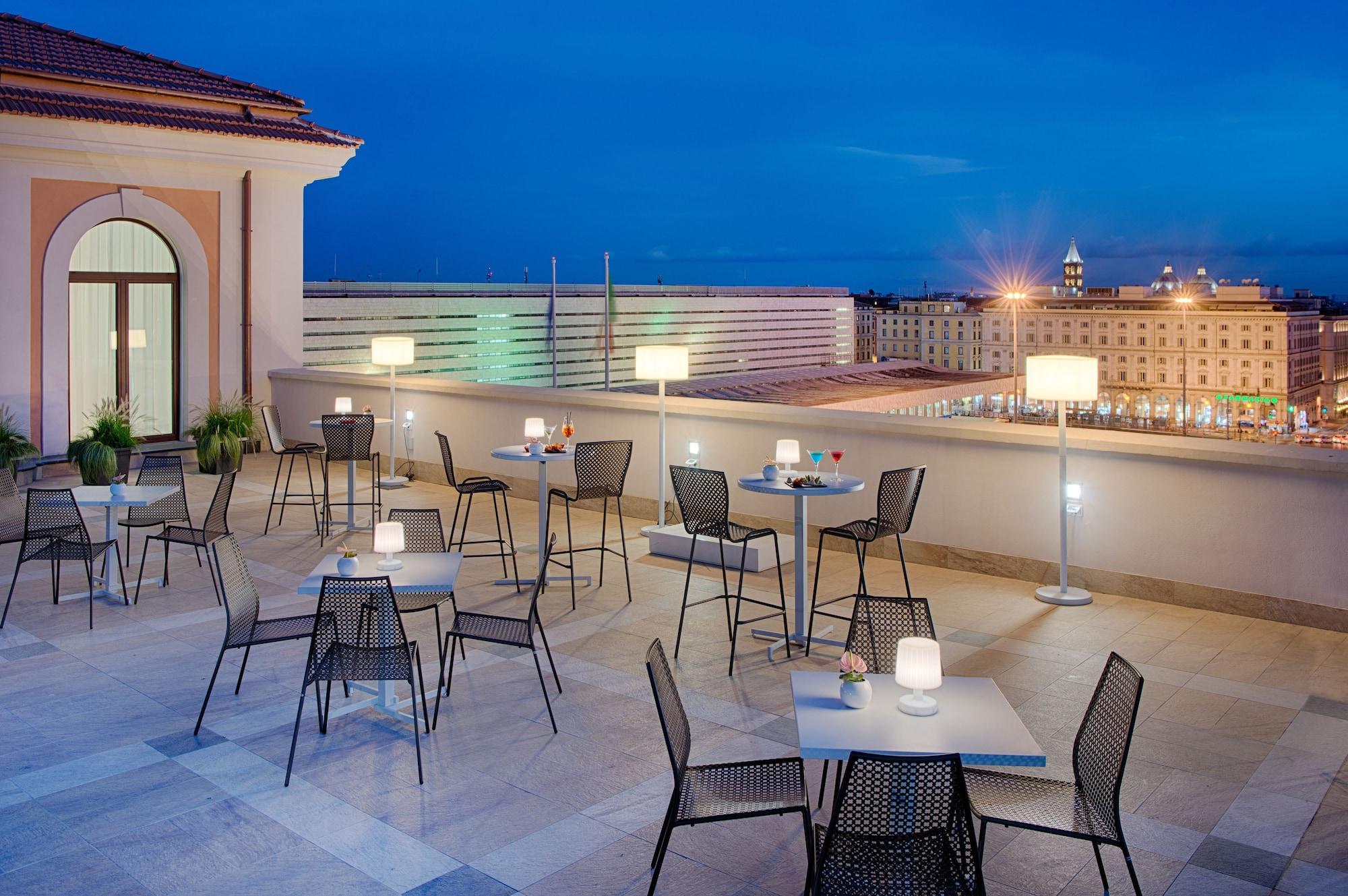 Vista Exterior NH Collection Roma Palazzo Cinquecento