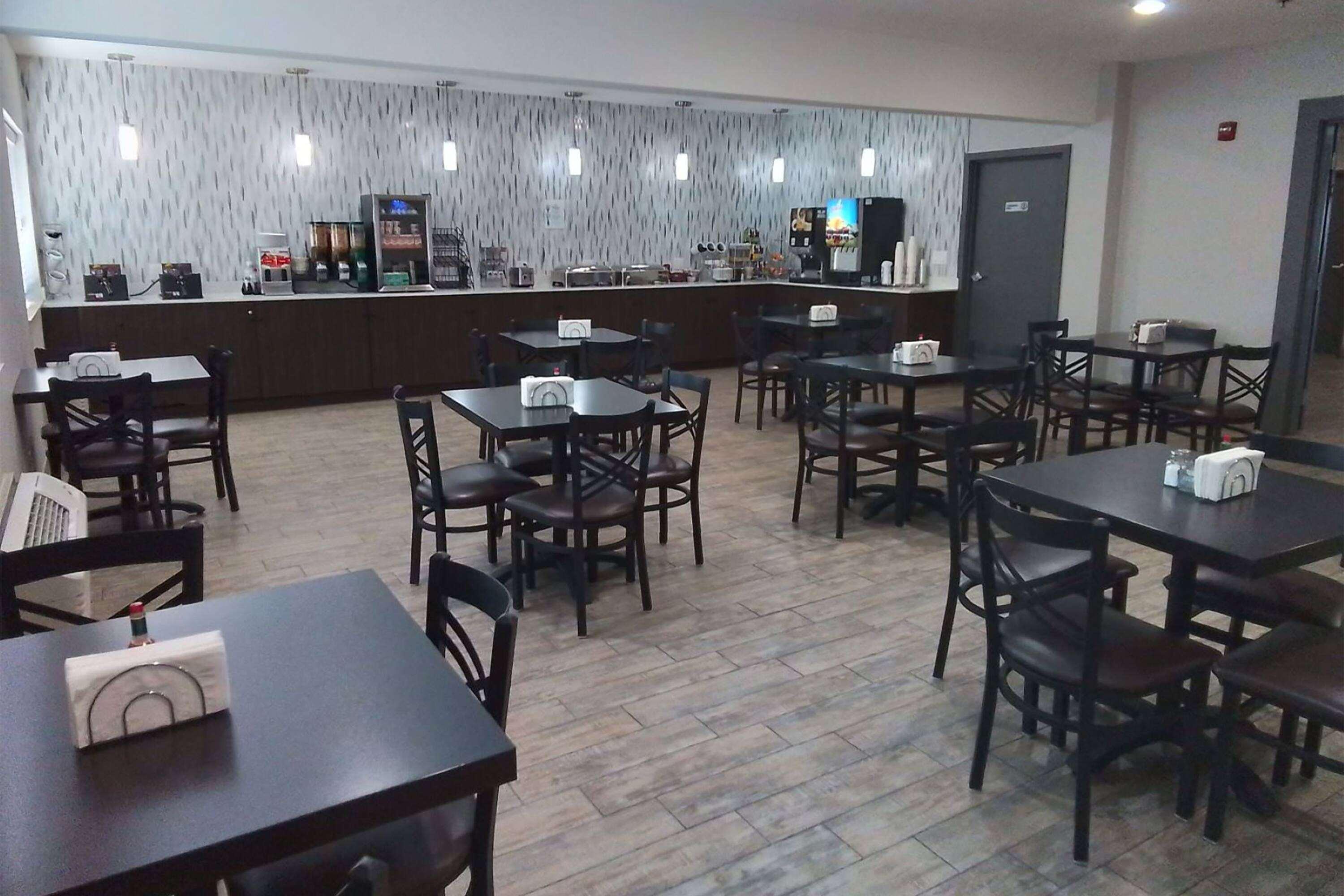 Restaurant SureStay Plus Hotel by Best Western Moses Lake