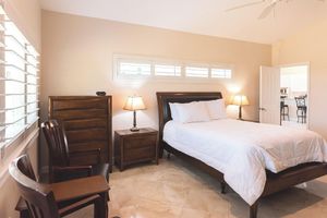 Alquiler Vacacional - GOLDEN SANDS EMERALD - Private Beach, Private Tennis/Pickleball Court, Pool/Spa