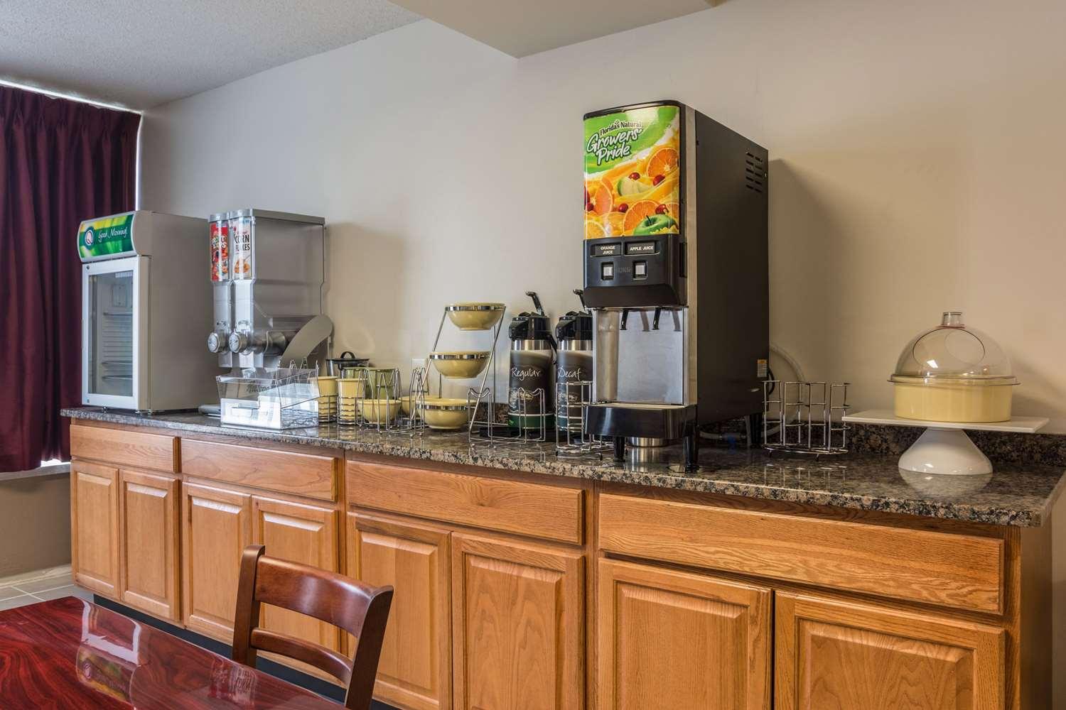 Restaurant Days Inn by Wyndham Hartsfield Jackson Atlanta Airport West