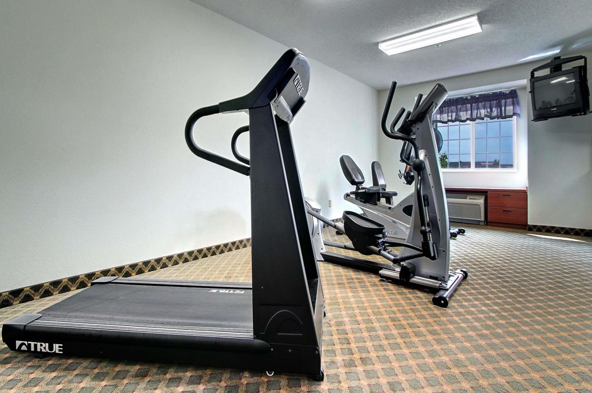 Gimnasio Microtel Inn & Suites by Wyndham Bridgeport