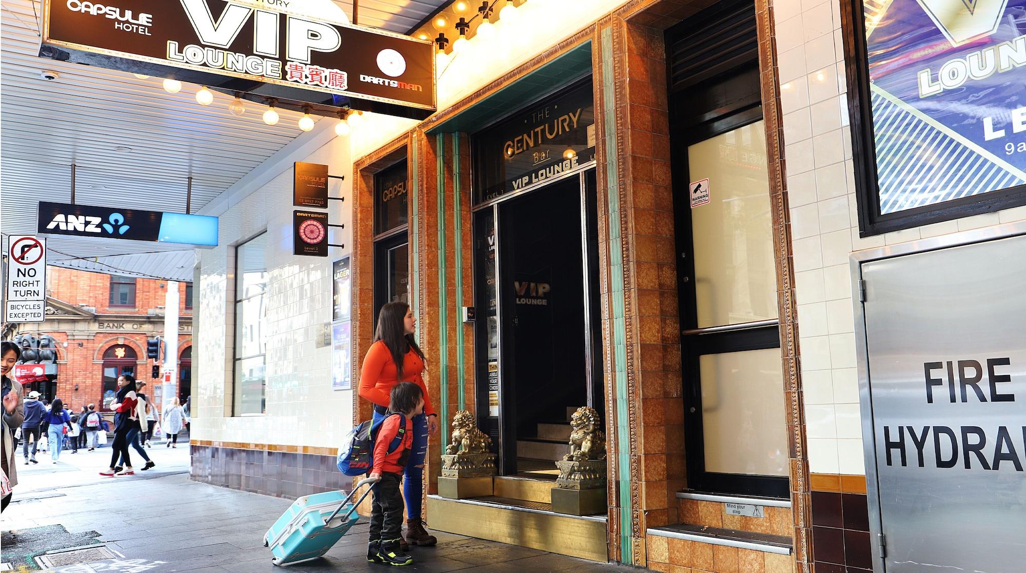 Vista Exterior The Capsule Hotel - Hostel