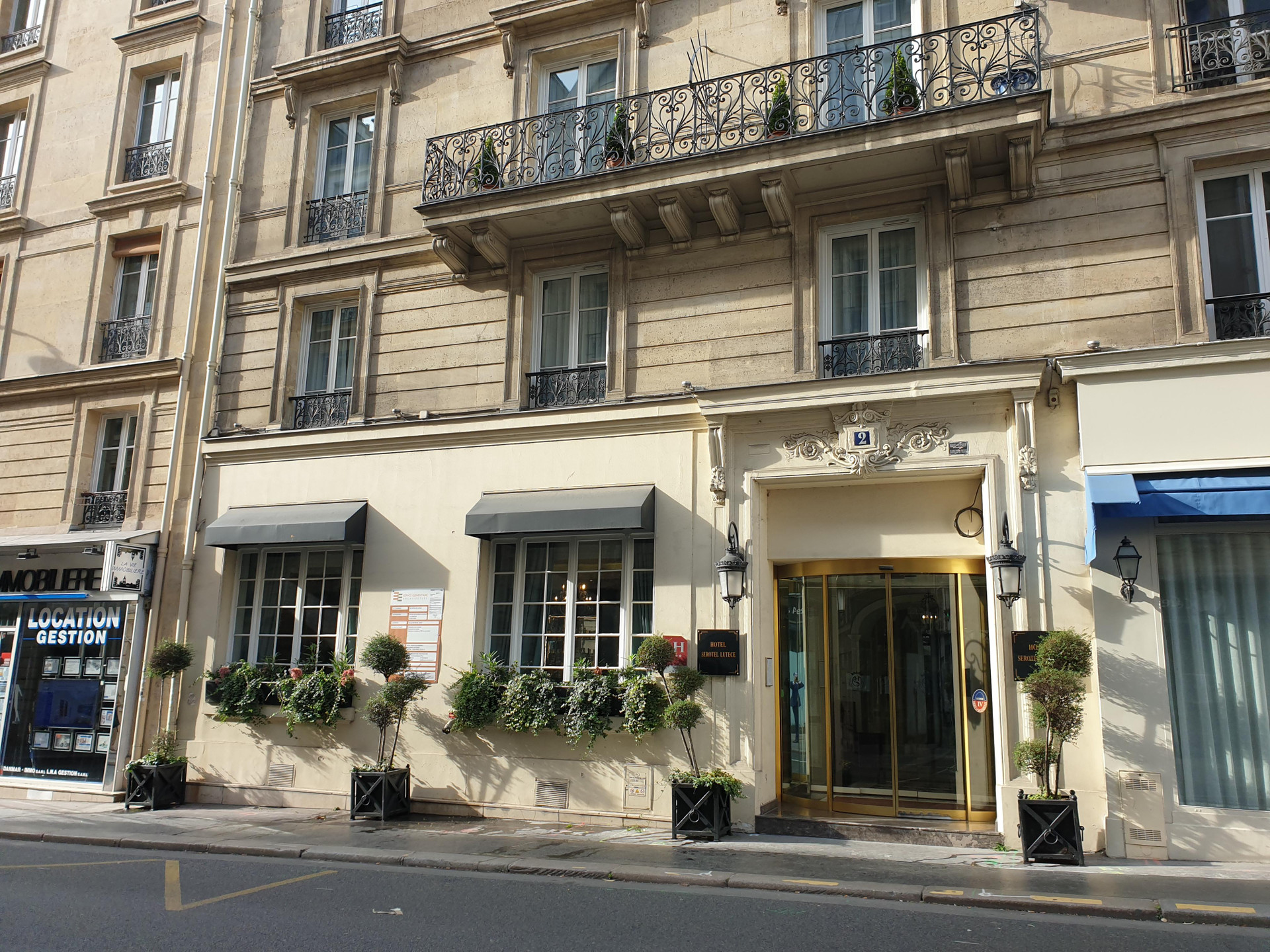 Vista Exterior Hôtel Serotel Lutèce