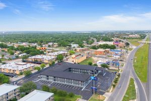 Alojamiento - Days Inn By Wyndham San Antonio Near Lackland Afb