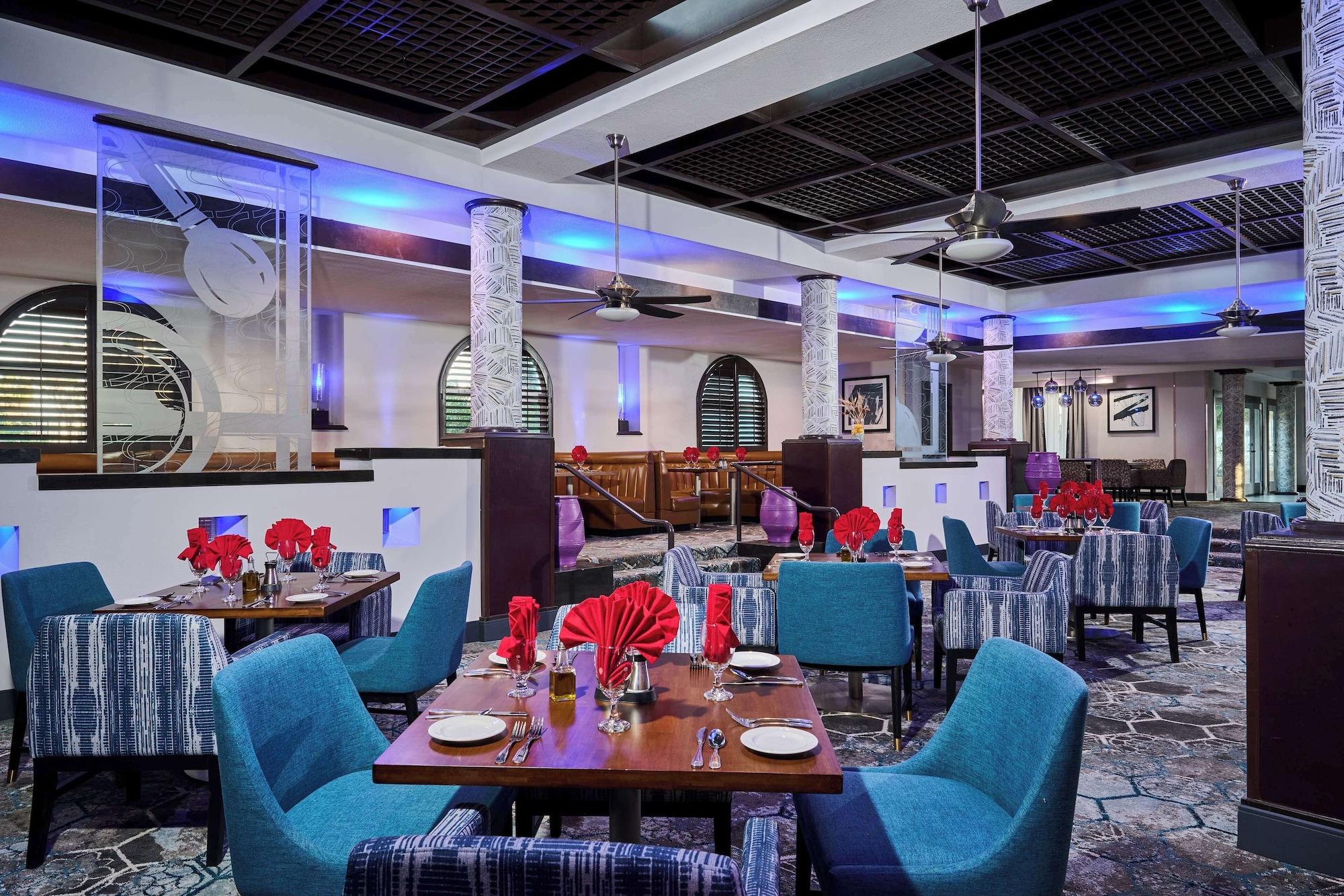 Restaurant DoubleTree by Hilton Chatsworth