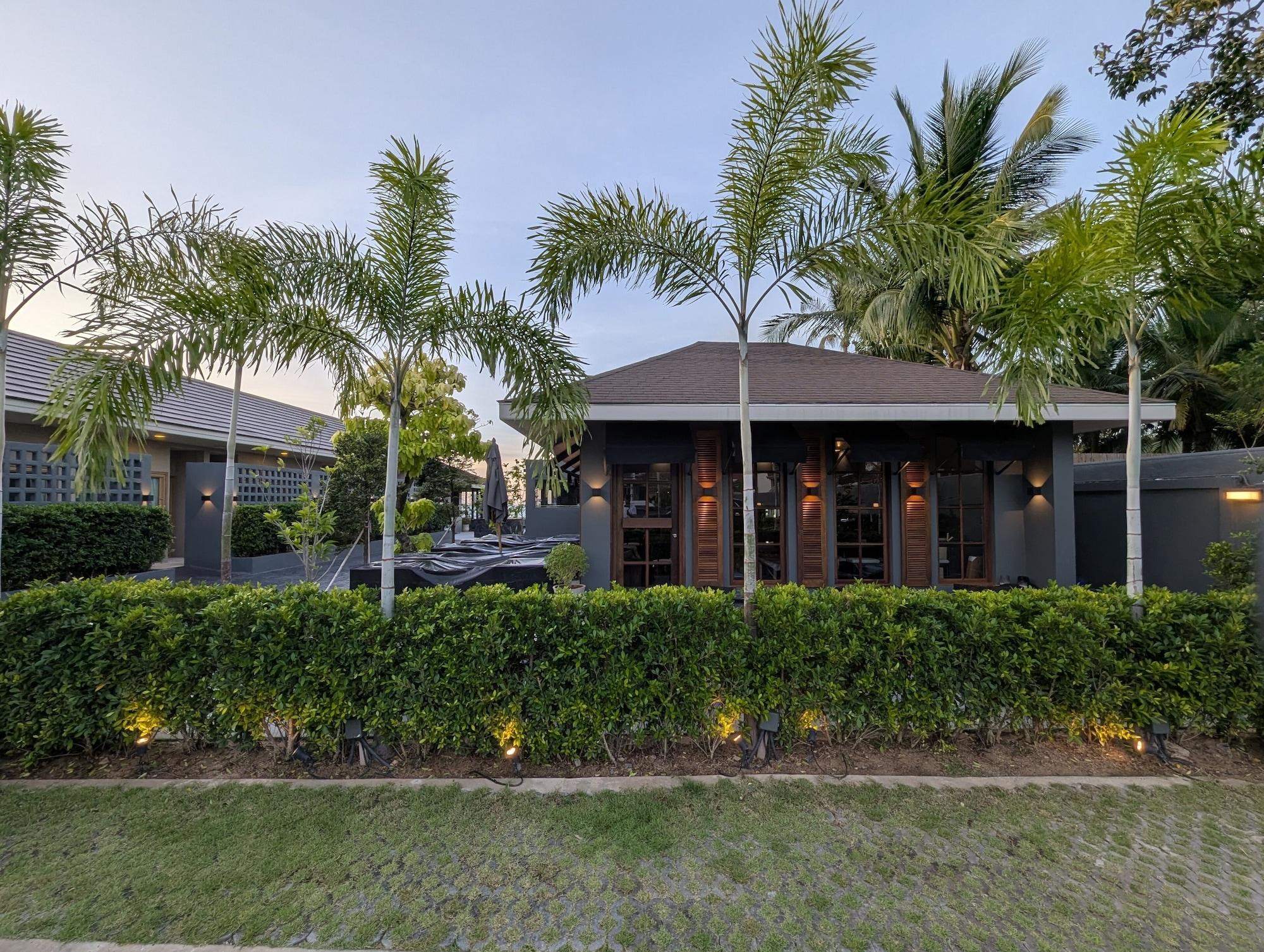 Vista Exterior Transit Samui Resort