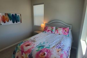 Alquiler Vacacional - Luxurious New 4 BD/3.5 BA House - Near public transportation