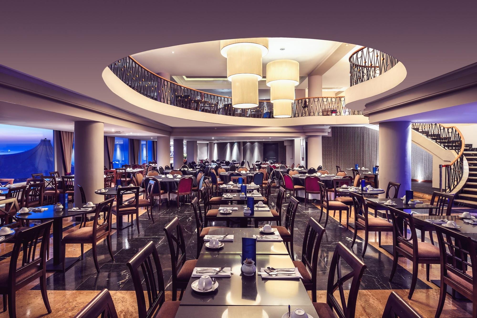 Restaurant The Caleta Hotel Health, Beauty & Conference Centre