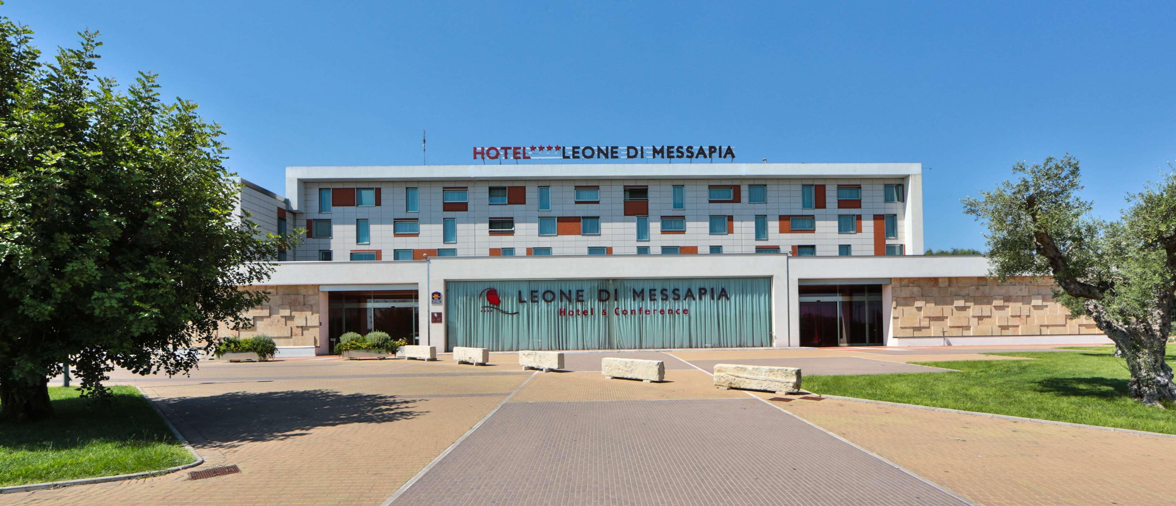 Vista Exterior Best Western Plus Leone di Messapia Hotel & Conference