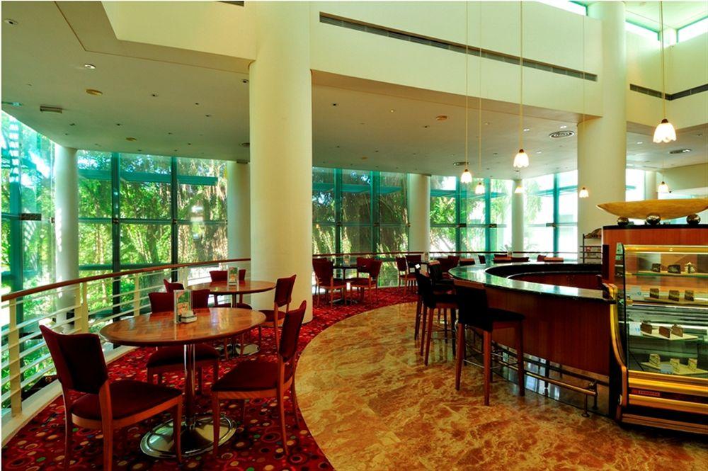 Restaurant ParkCity Everly Hotel, Bintulu