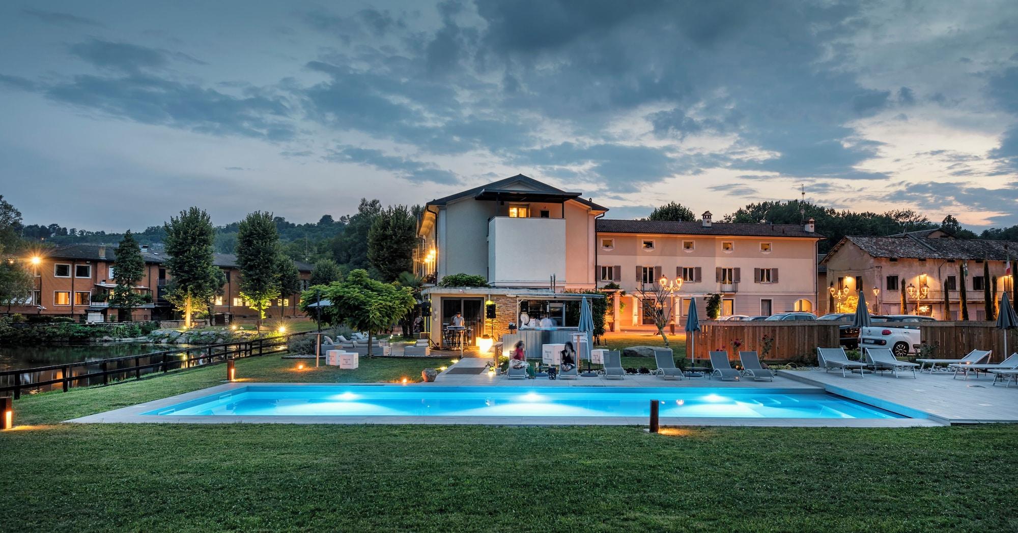 Vista Exterior Hotel Il Corazziere
