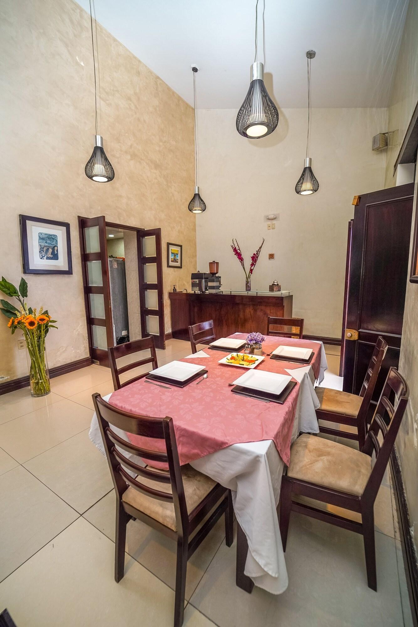 Restaurant Casa de las Flores Hotel