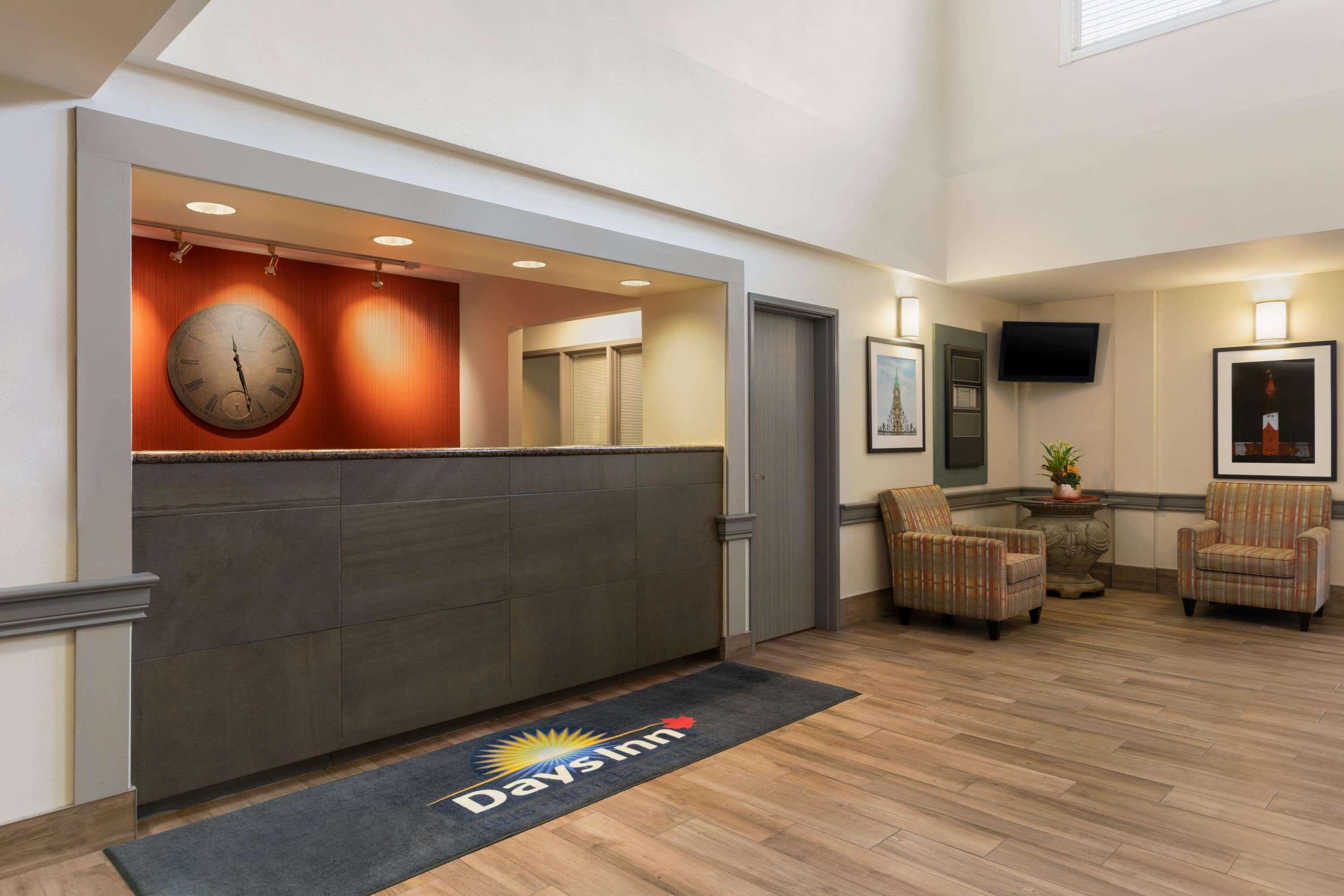 Vista Lobby Days Inn by Wyndham Ottawa Airport