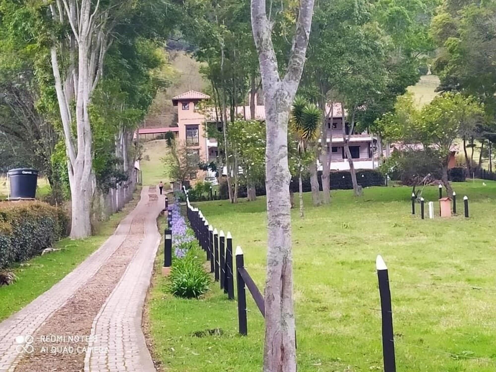 Vista Exterior La Posada de los Arcángeles