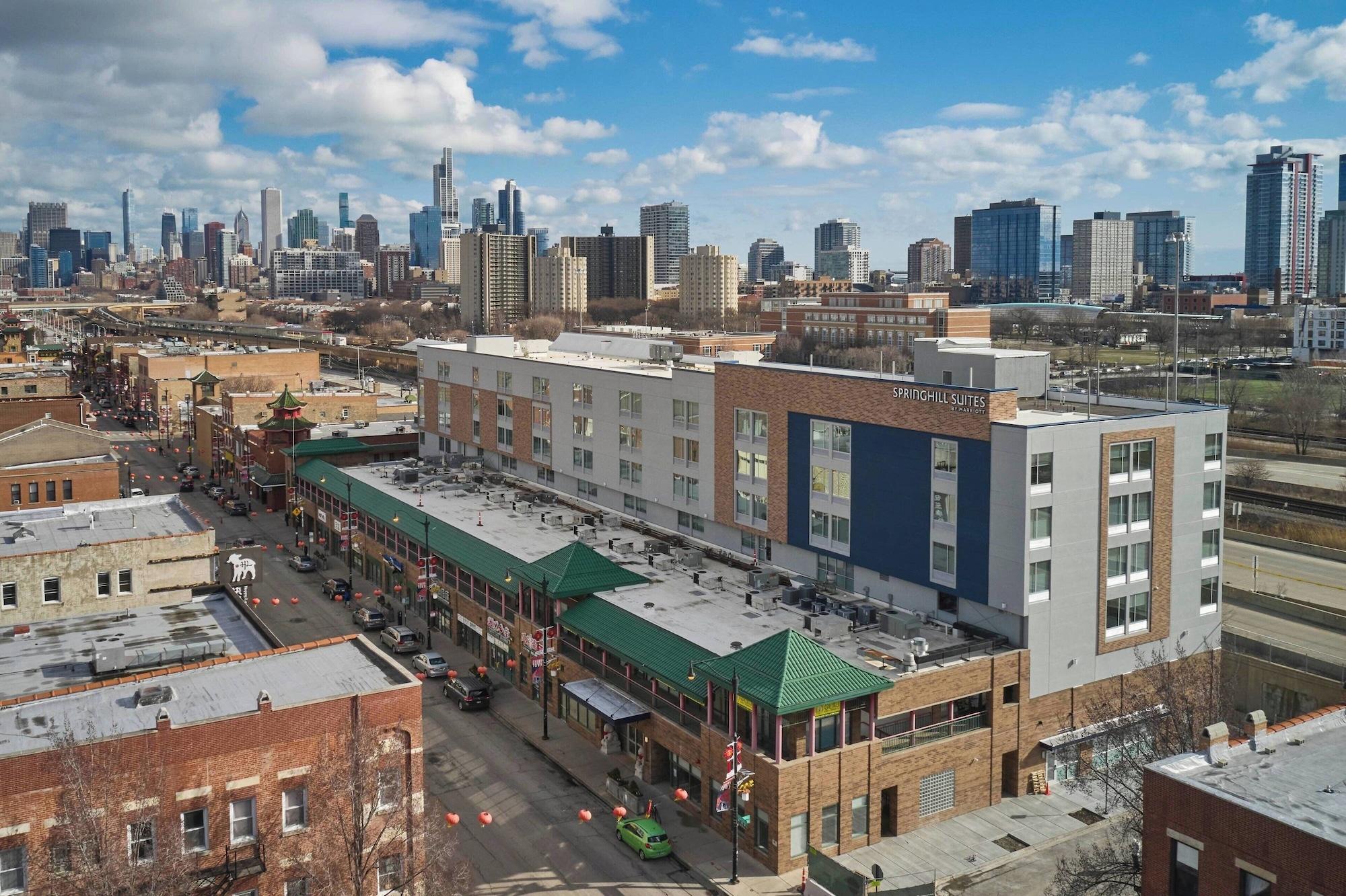 Varios SpringHill Suites by Marriott Chicago Chinatown