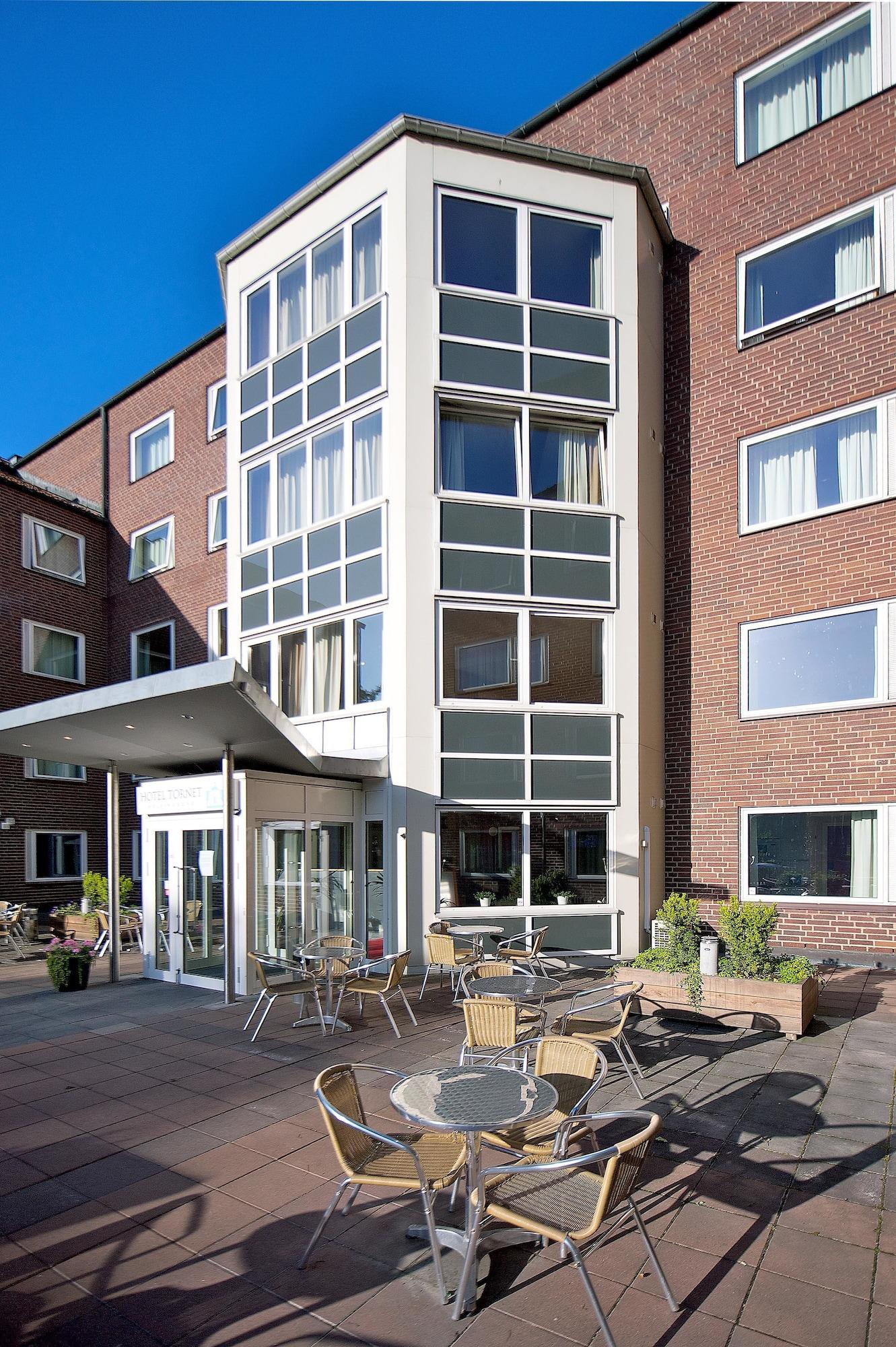 Vista Exterior Hotel Tornet