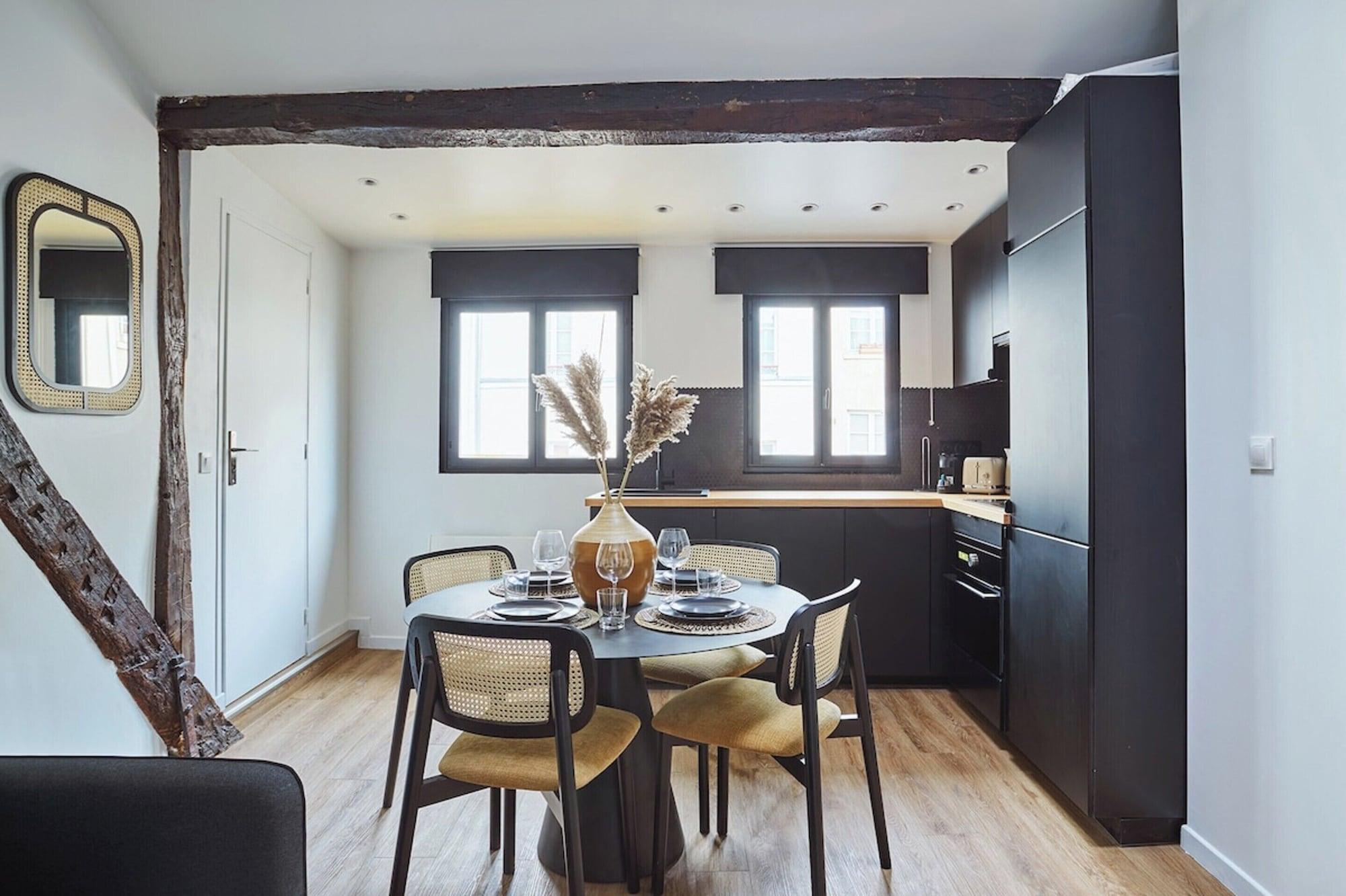 Restaurant Apartment AC 2 Bedrooms Le Marais Beaubourg