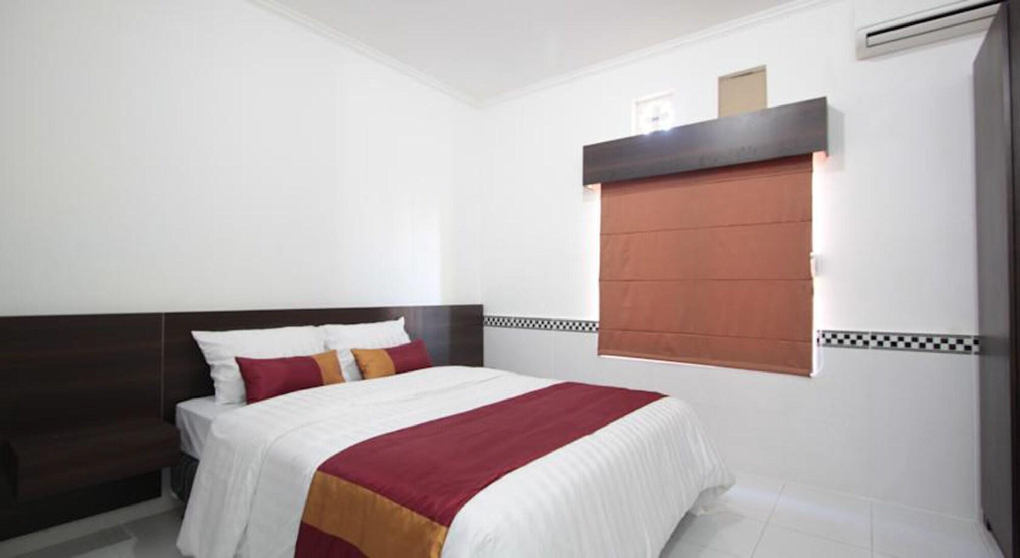 Varios Bakung Sunset Hotel