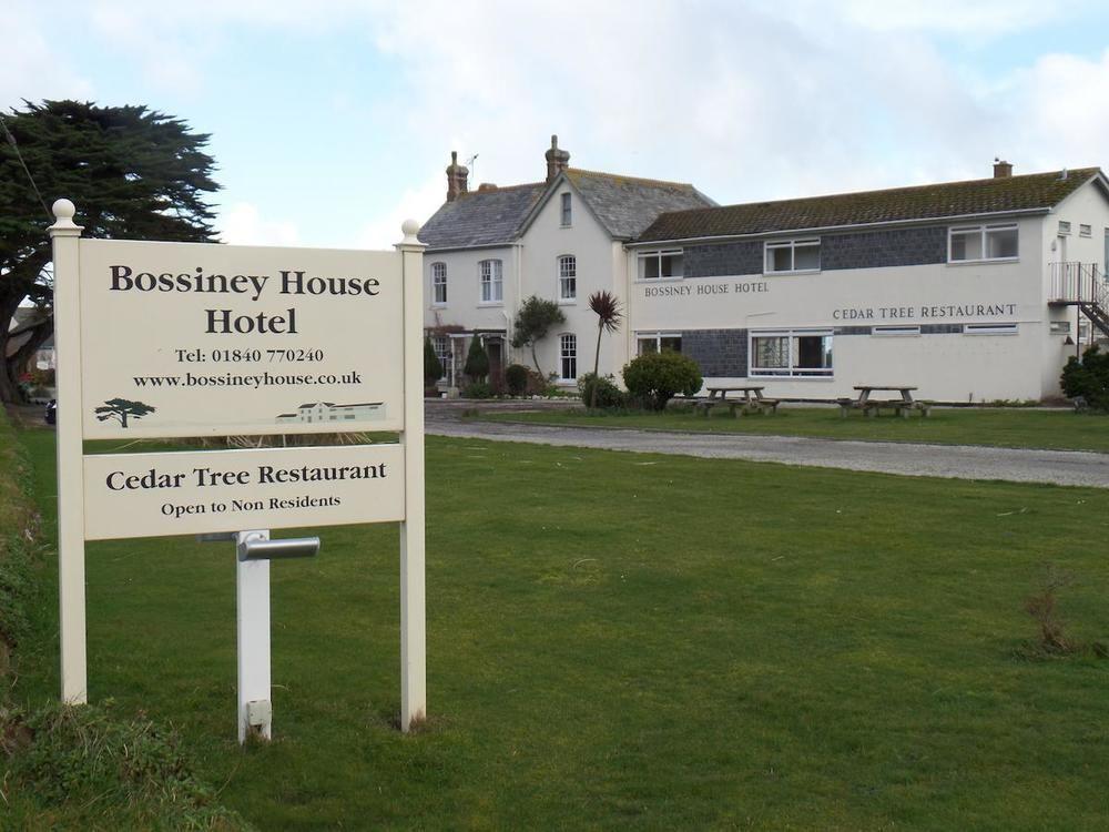 Vista Exterior Bossiney House Hotel