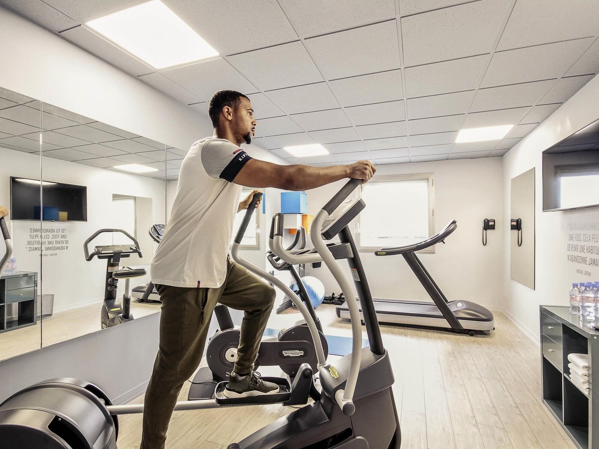 Gimnasio Mercure Paris Val de Fontenay