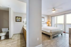 Alquiler Vacacional - Lake View Resort, 2 BR, 2 bath, sleeps 8, 2 MI to Disney with pool, balcony, gym