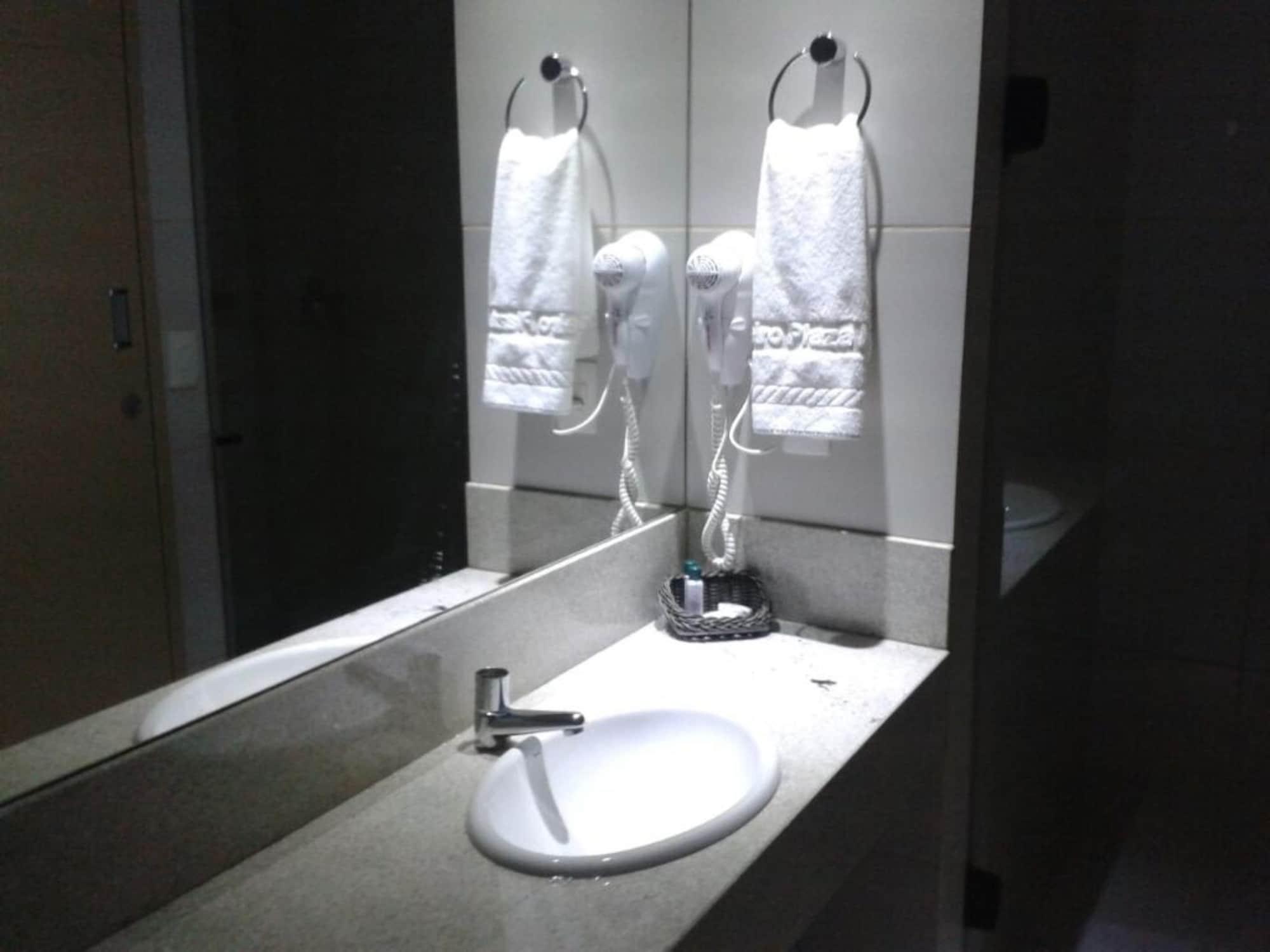 Equipamiento de Habitación Salgueiro Plaza Hotel