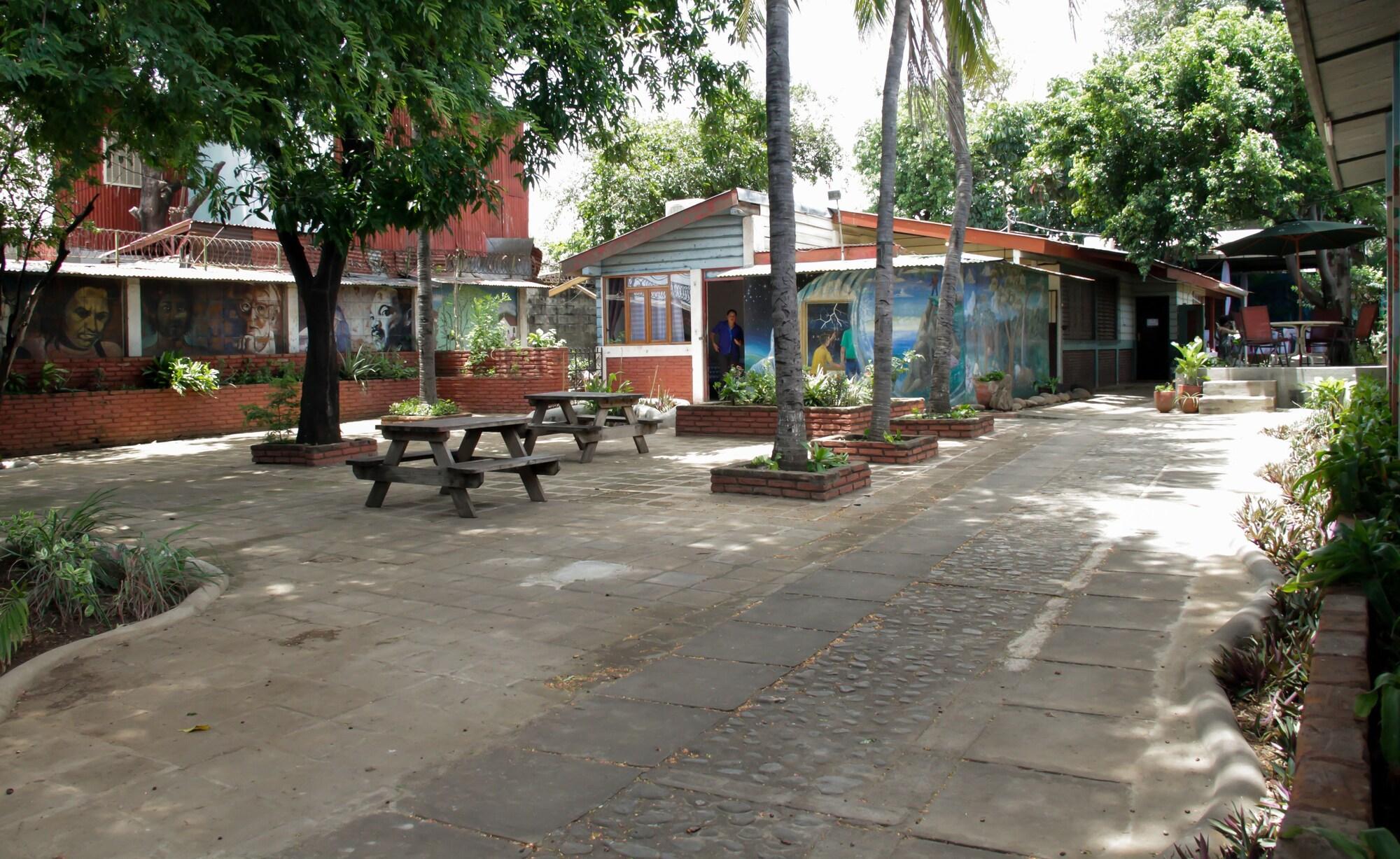 Vista Lobby Casa Benjamin Linder