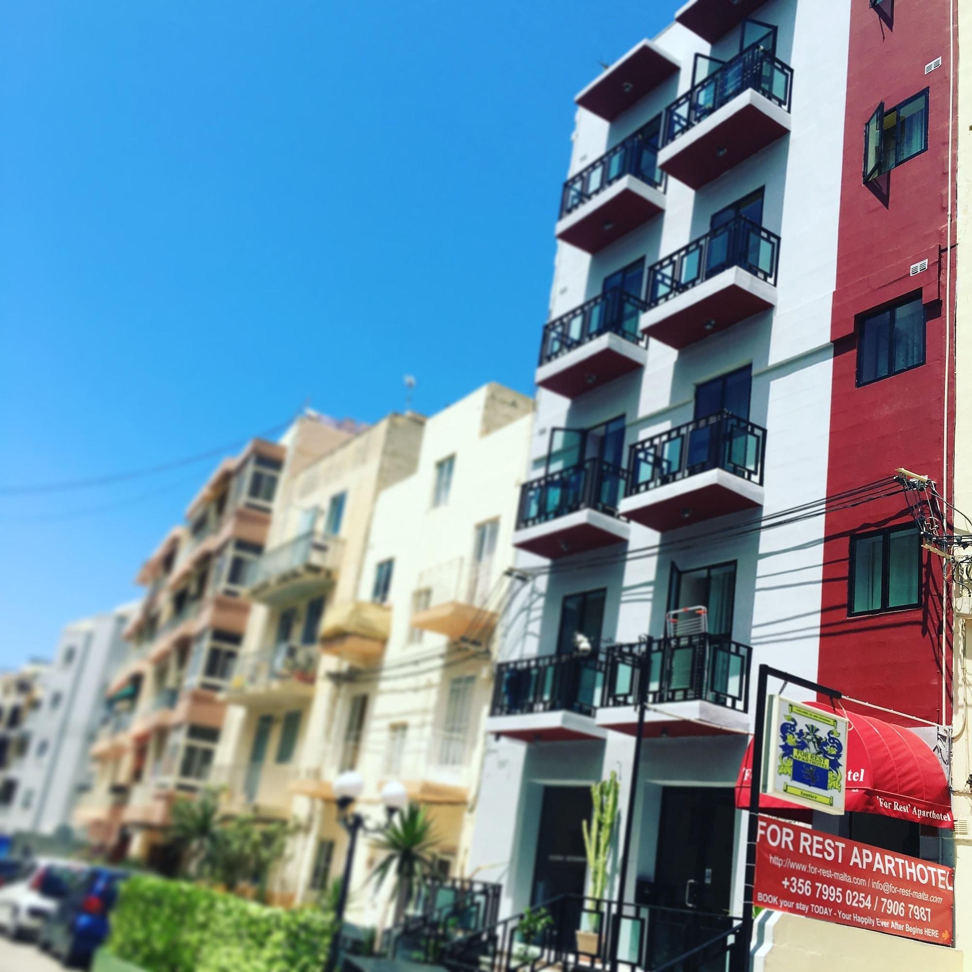 Vista Exterior For Rest Aparthotel