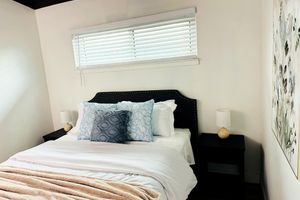 Alquiler Vacacional - 2 Bedroom Luxe Design - Upscale Kitchen