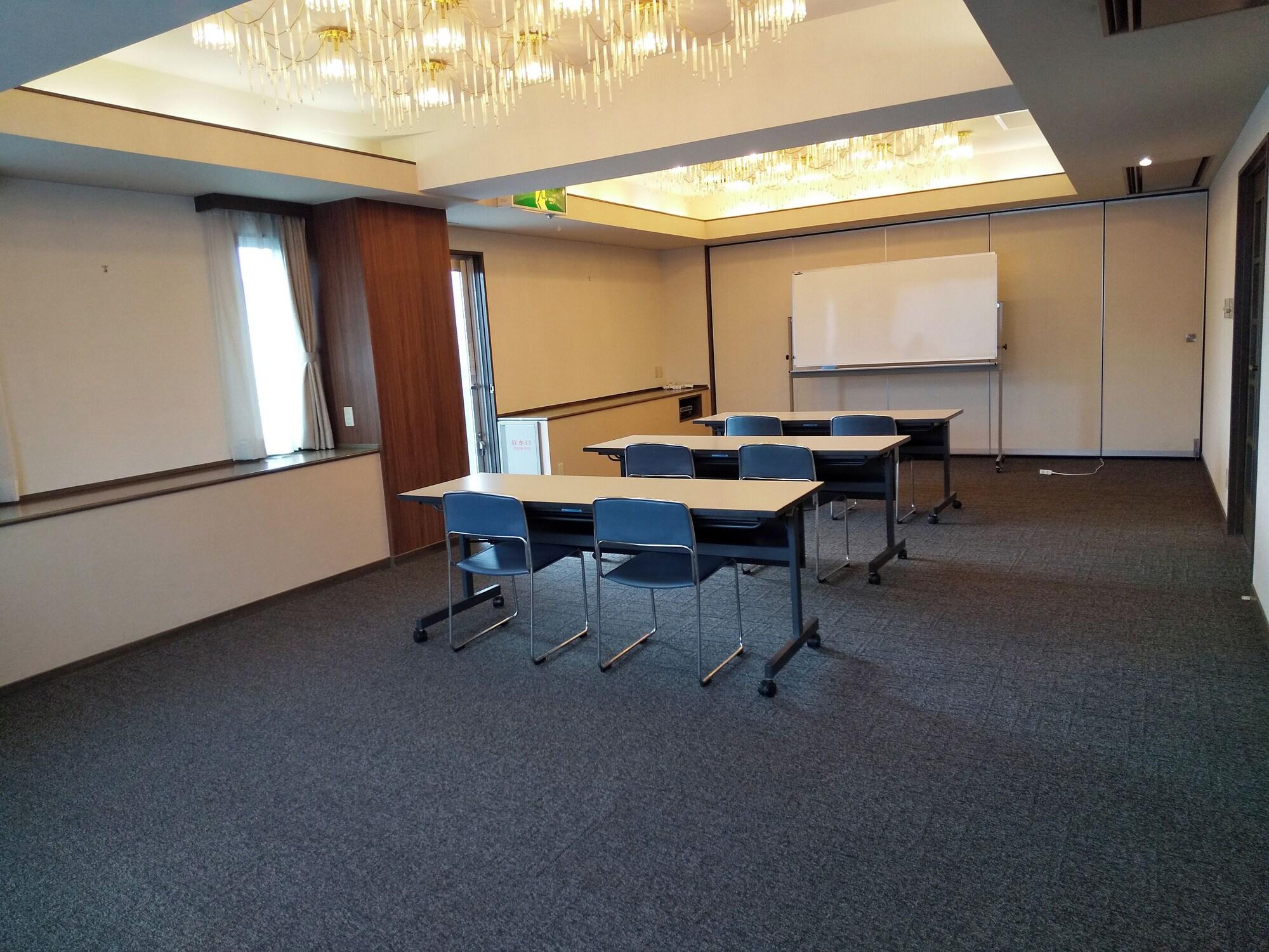 Sala de Reuniones Hotel Route-Inn Court Chikuma Koshoku