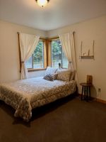 Alquiler Vacacional - Golden Grove On the River! Amazing home above the Smith River.