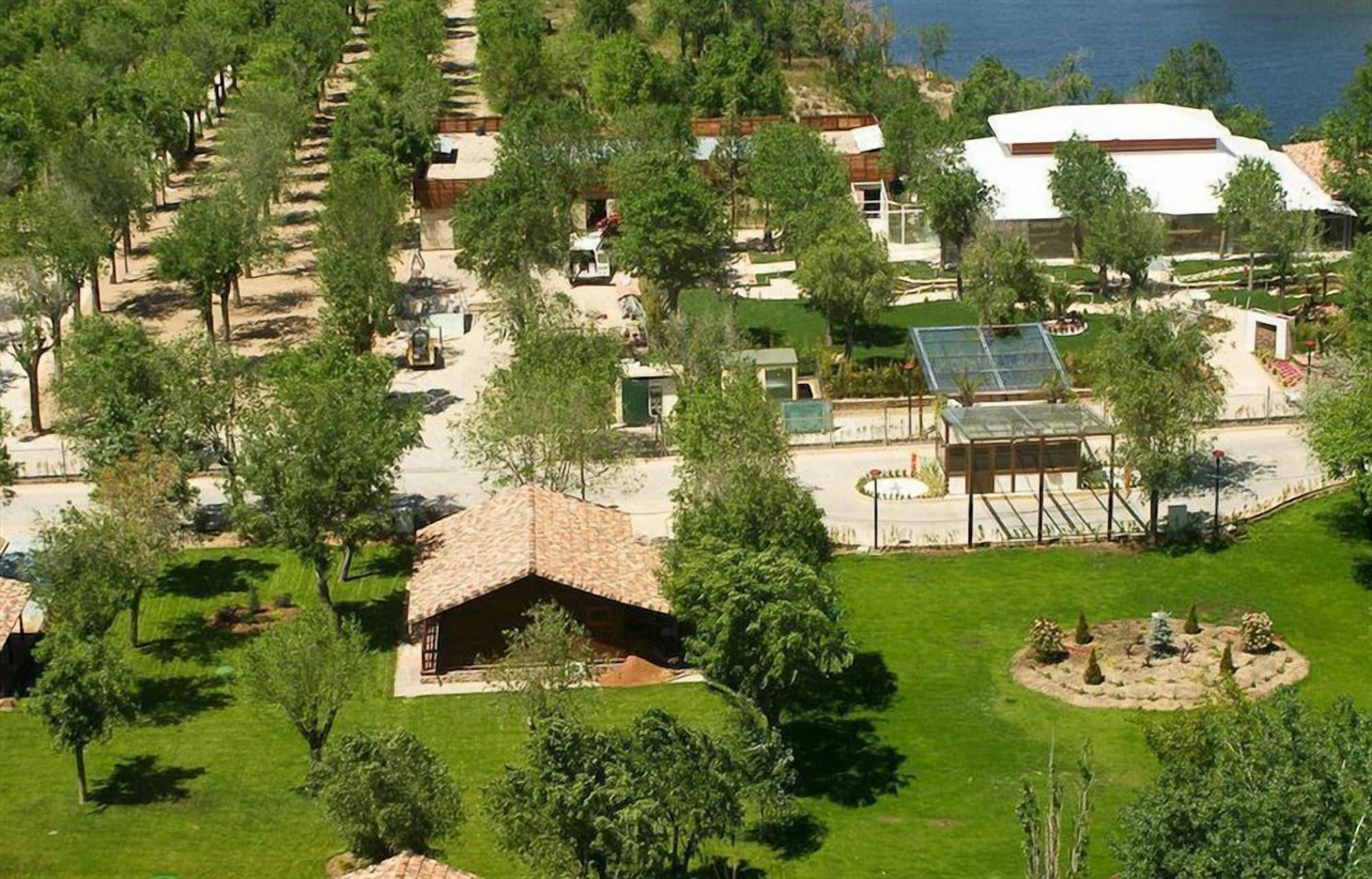 Vista Exterior Complejo La Cigüeña