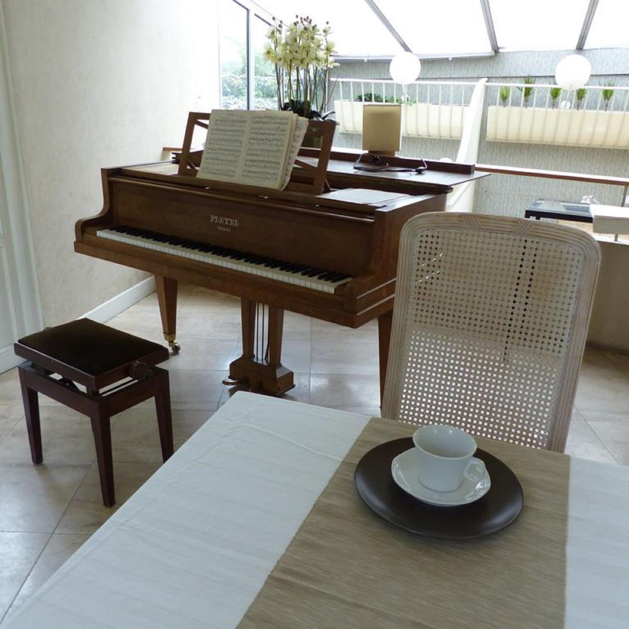 Vista Lobby Chateau de Bazeilles
