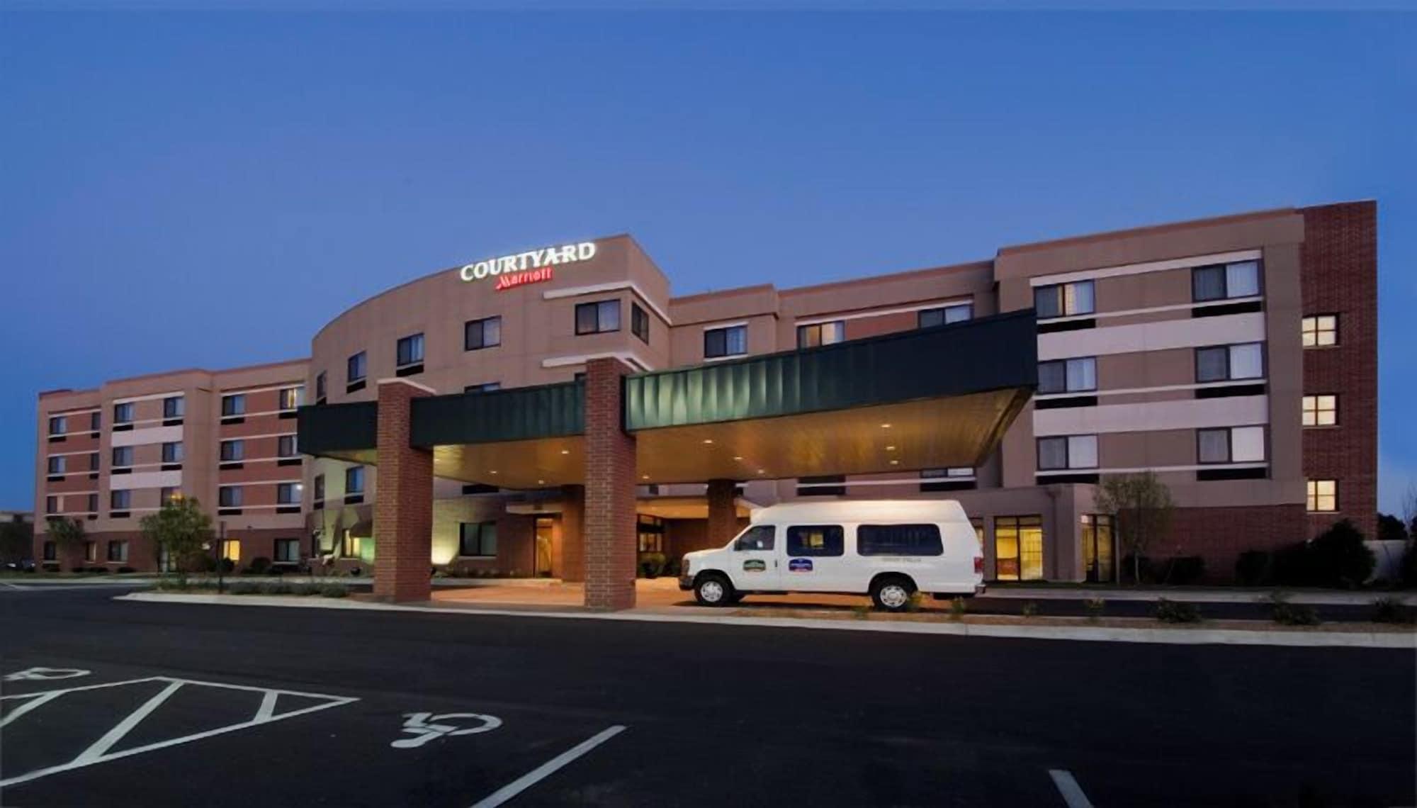 Vista Exterior Courtyard by Marriott Sioux Falls