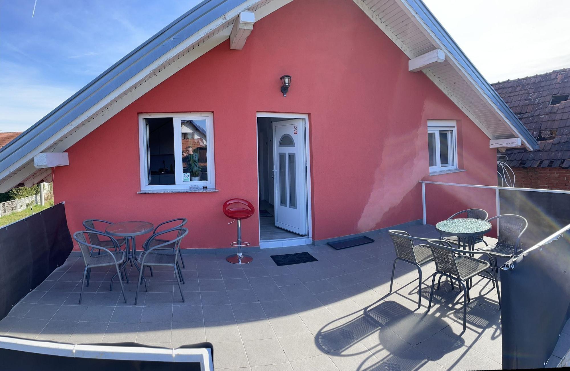 Vista Exterior Rooms Jelak