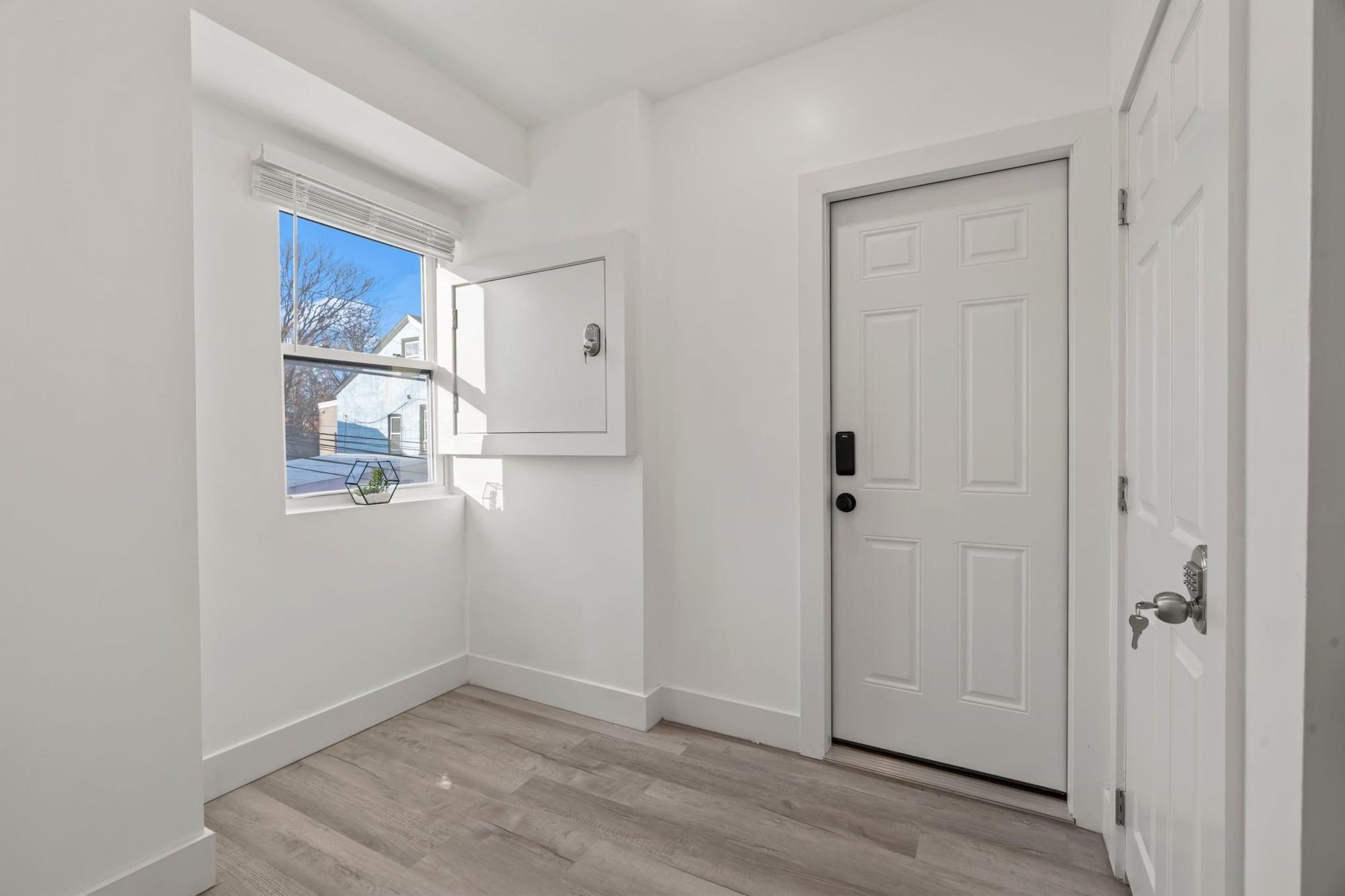 Varios New Season Royals