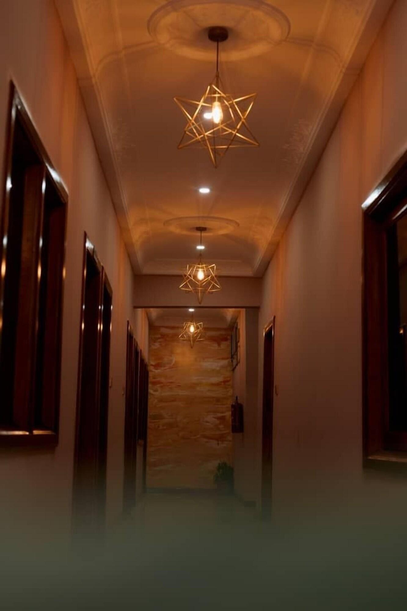 Vista Lobby 247 executive lodge