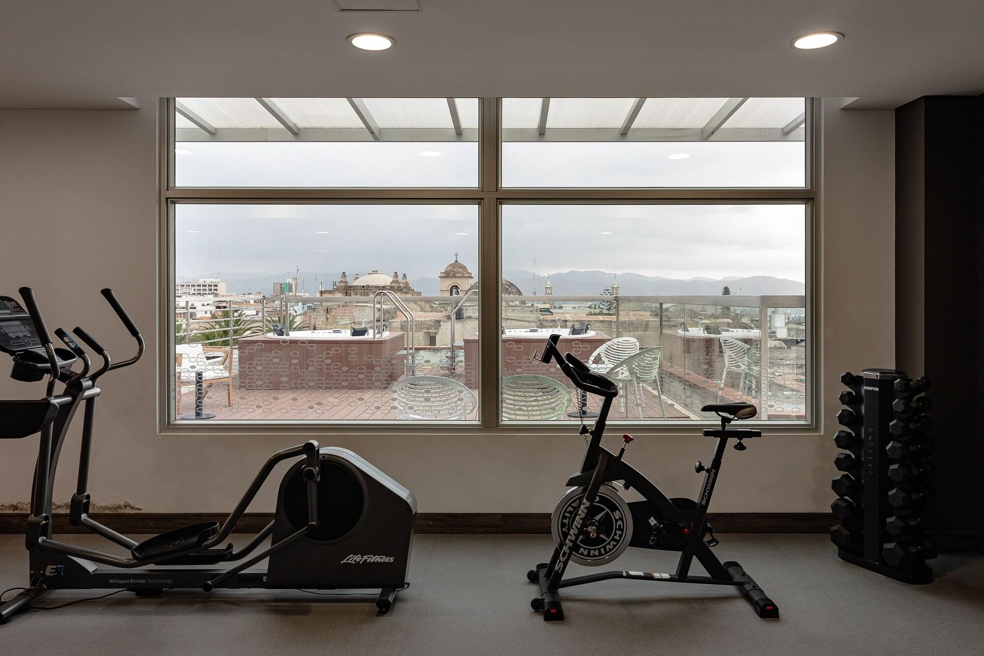 Gimnasio Hampton by Hilton Arequipa
