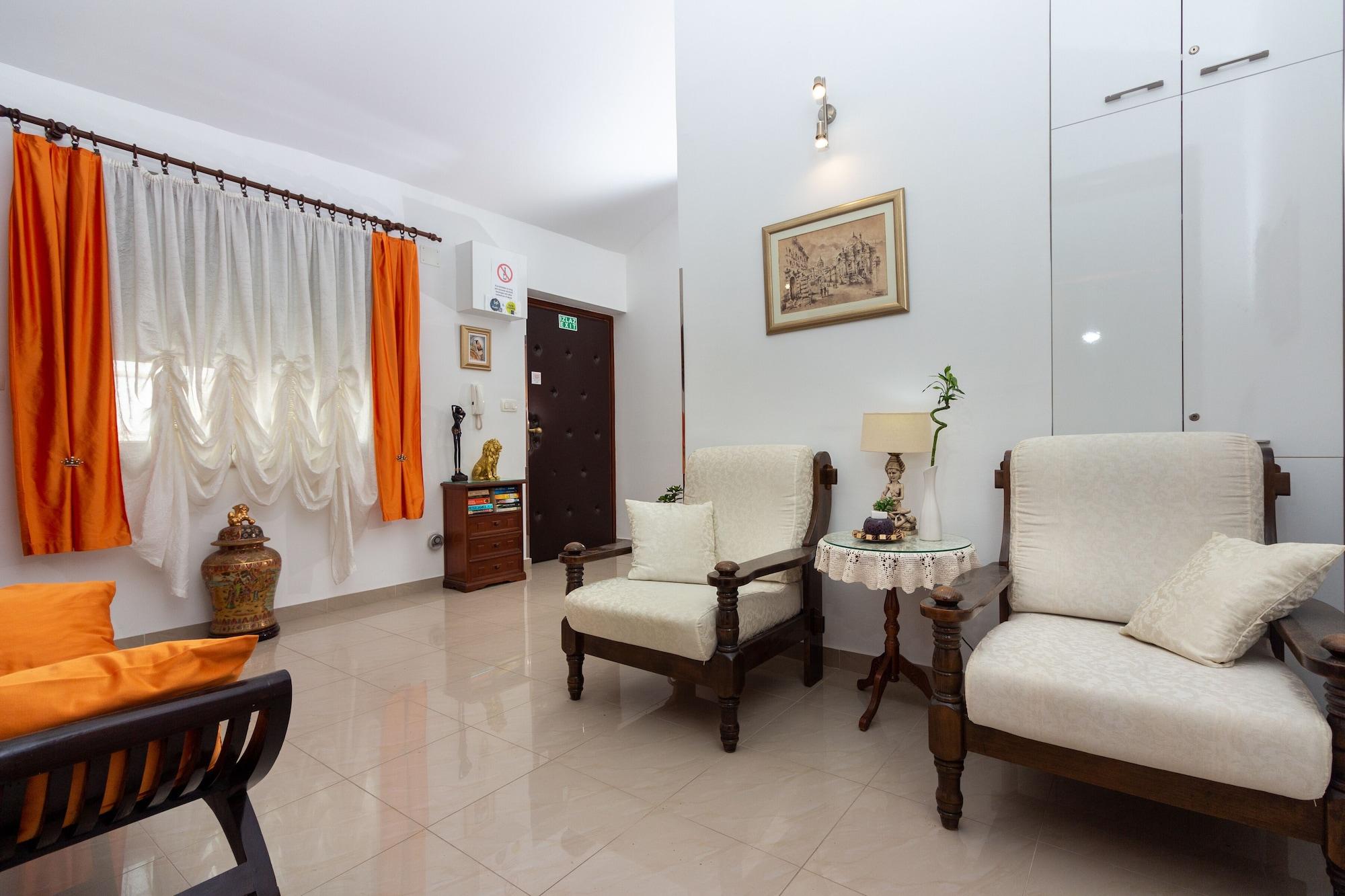Vista Lobby Apartments Song