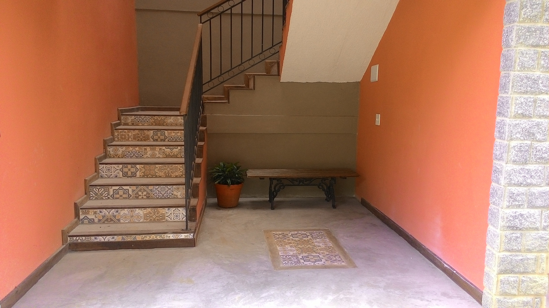Varios Villa Terracotta